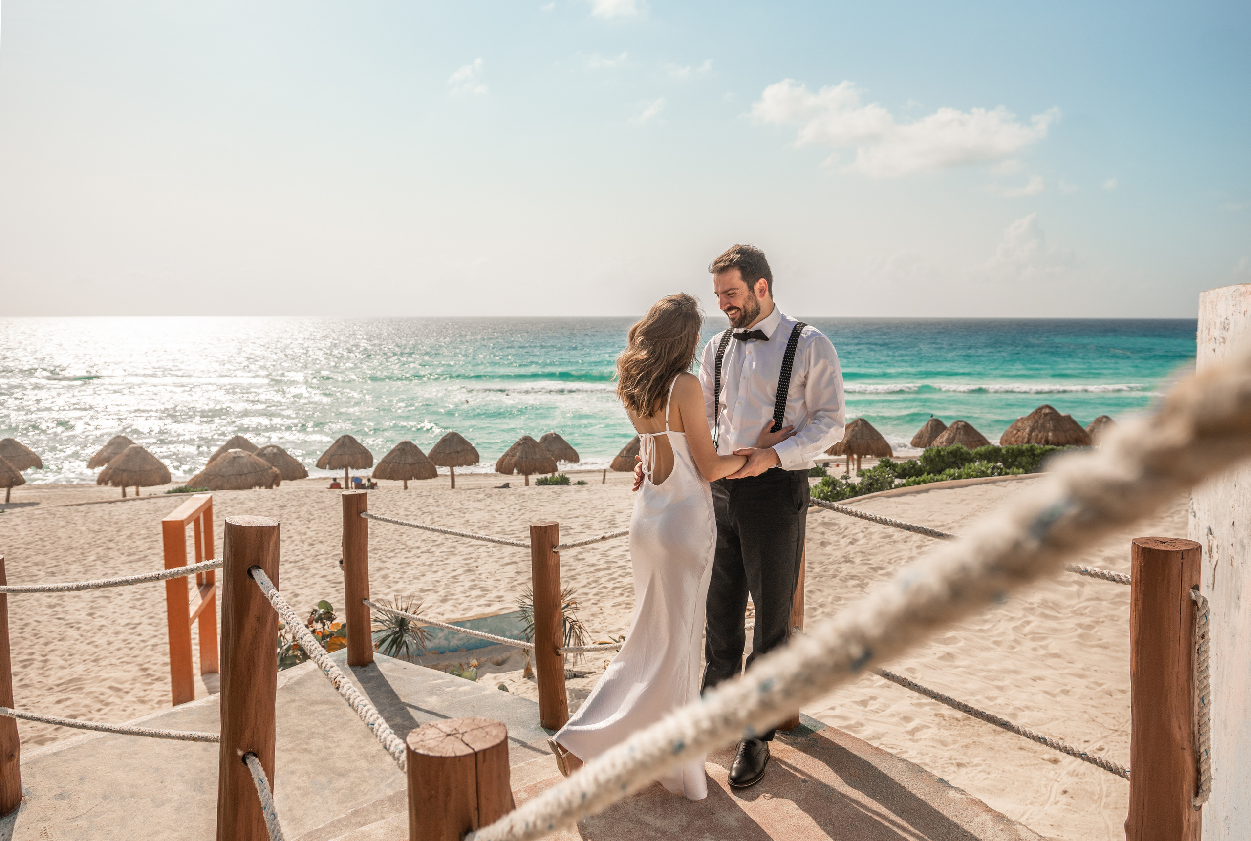 Natural light couples photography in Cancun