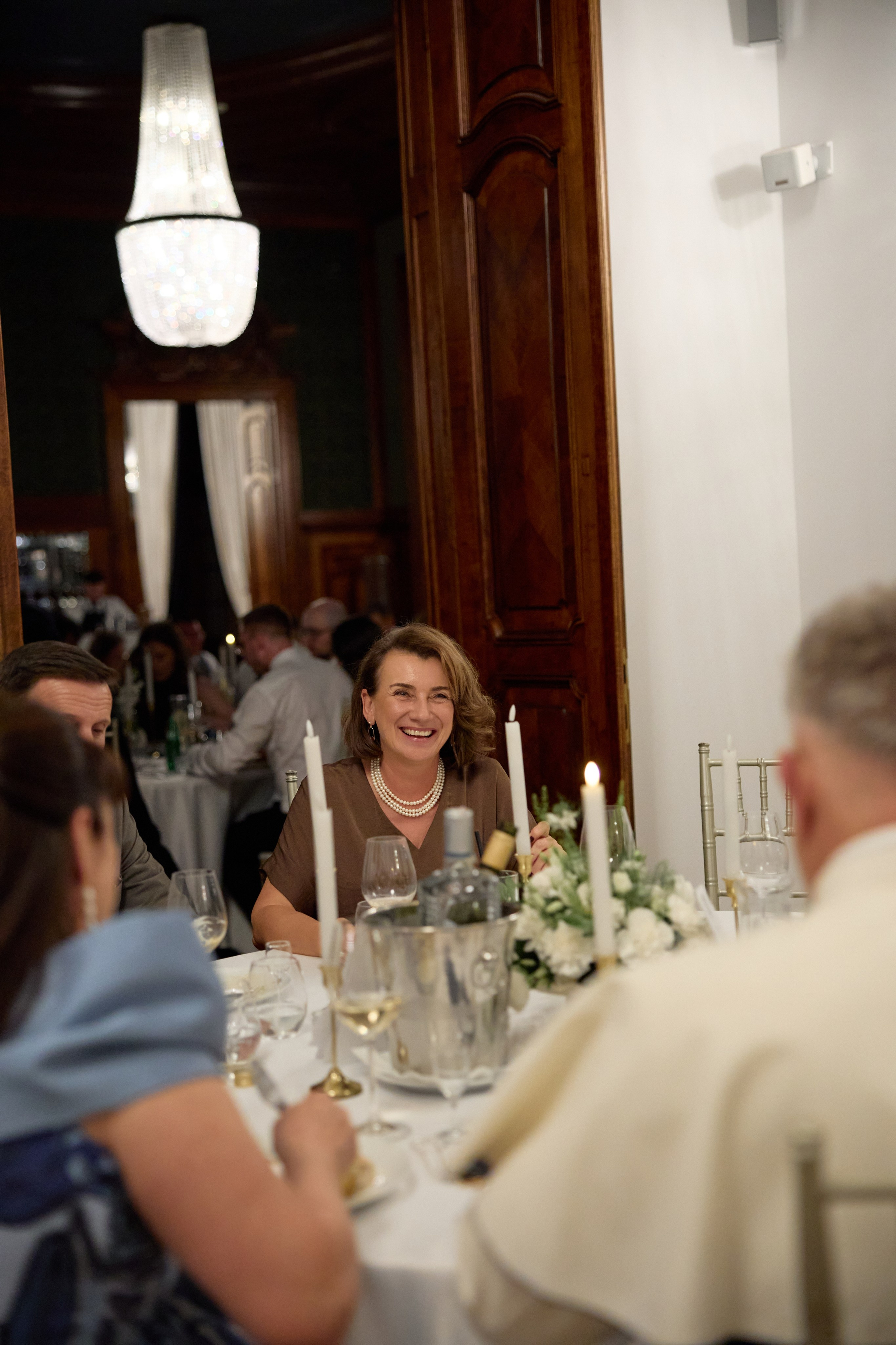 Wiktoria & Kacper. Pałac Goetz. Fotograf ślubny i rodzinny w Krakowie Yana Klymova