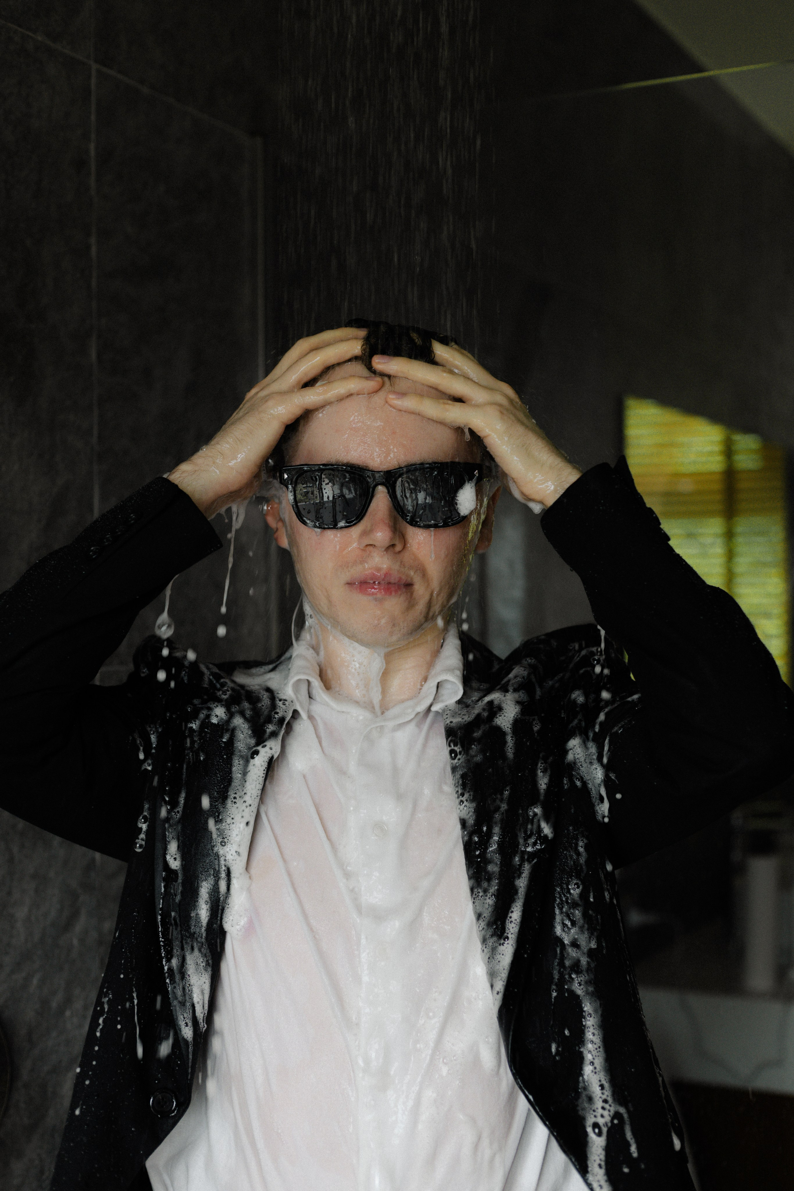 INDIVIDUAL MEN'S PHOTO SHOOT. HOME