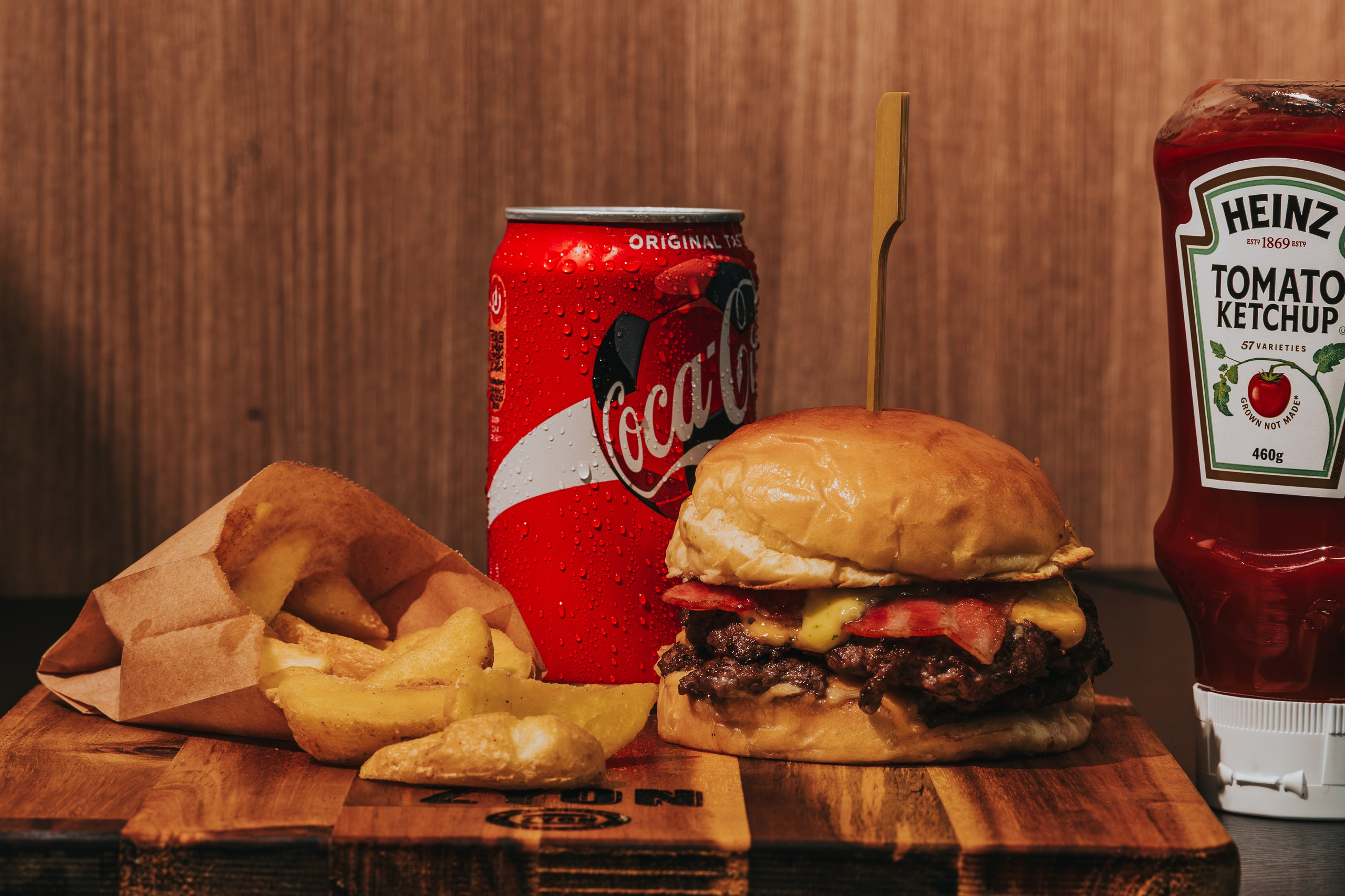 ZYON. Emerson Fukura