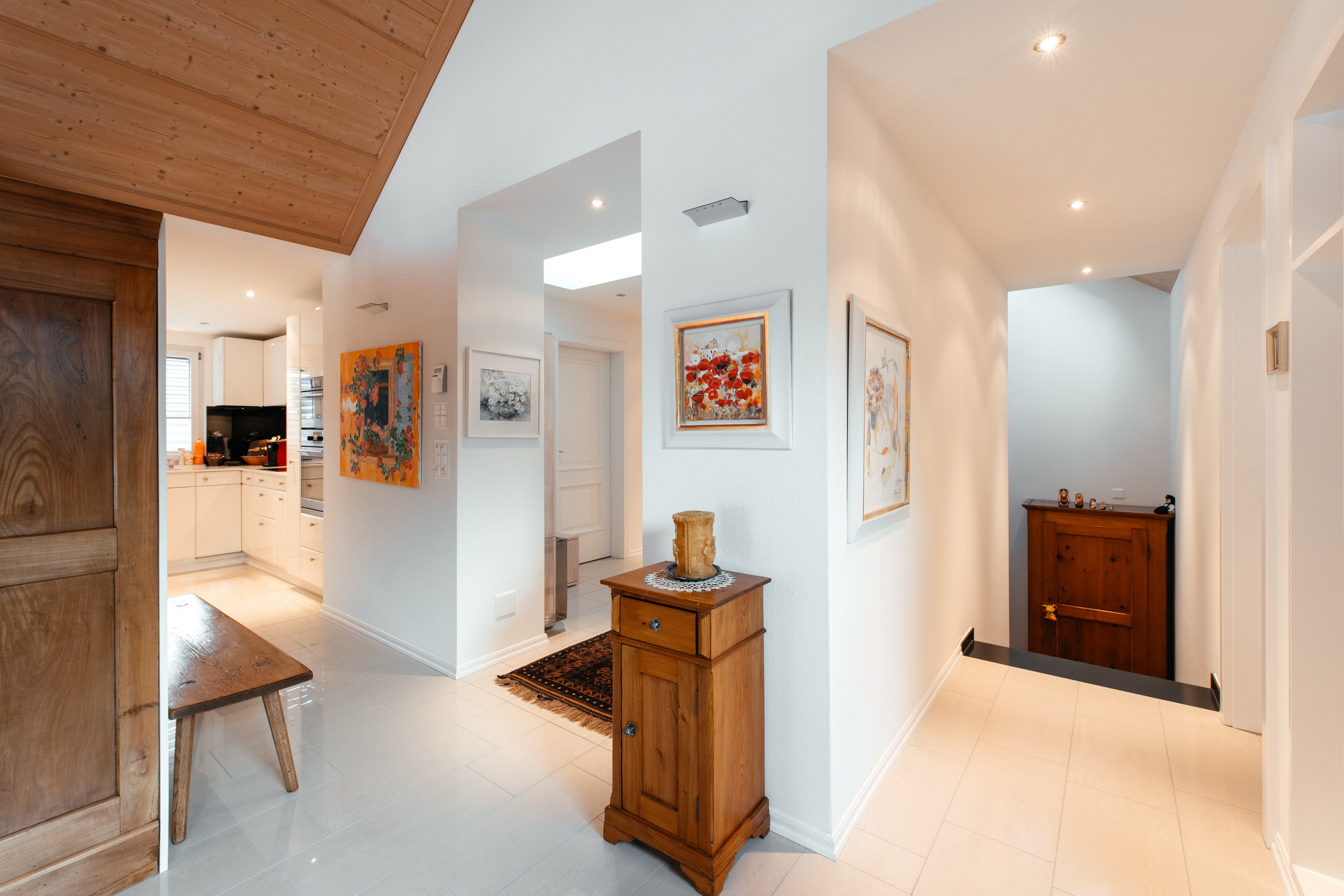 Wohnung, ENGELBERG, OBWALDEN. Hallo! Ich bin Elena und arbeite als Immobilienfotografin