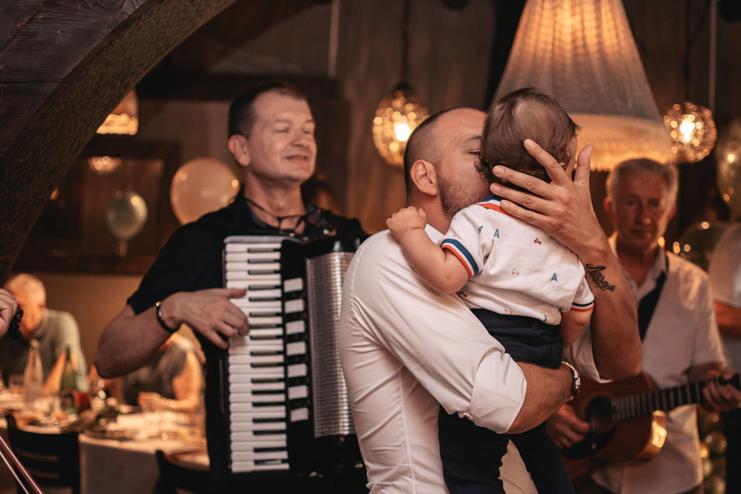 Lazar, krštenje i rođendan. BambinaaPhotography