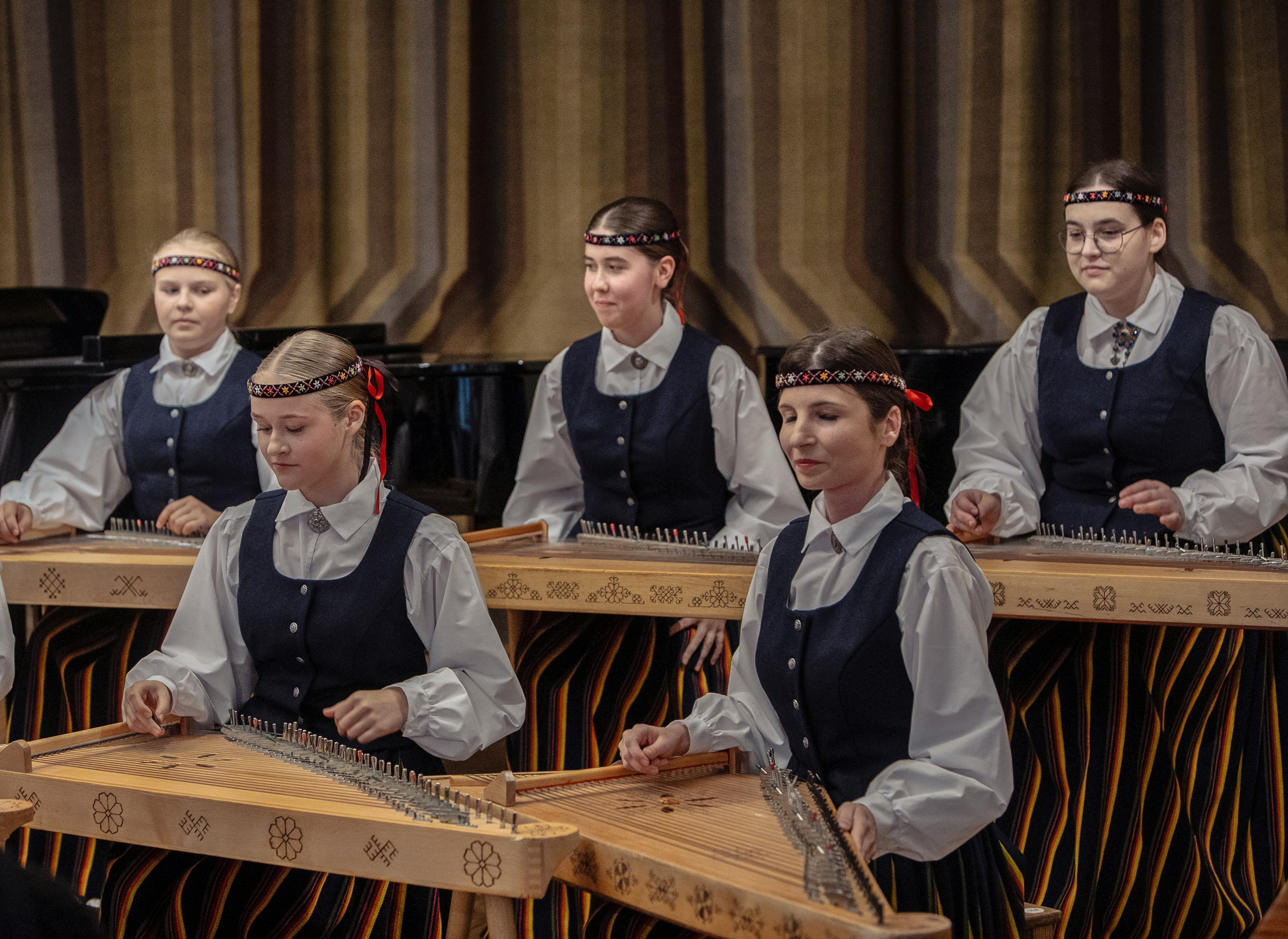 Koncerts P.Jurjāna mūzikas skolā Ukrainas bērnu atbalstam. Sandra Garanca Portrait and event photographer