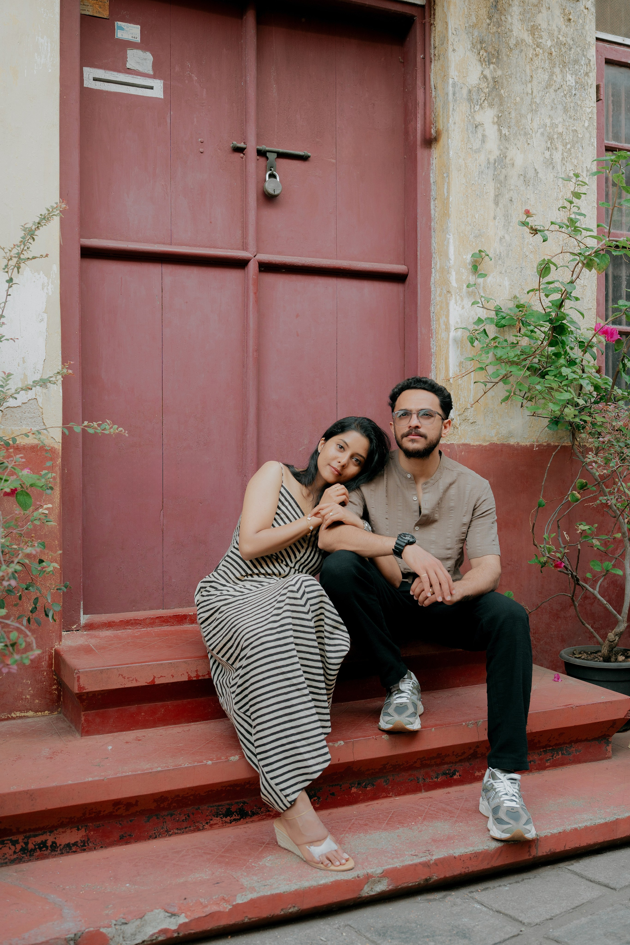 Street Romance! Ft. Naveen & Soniya. Fine art Wedding Photographers in India & Canada