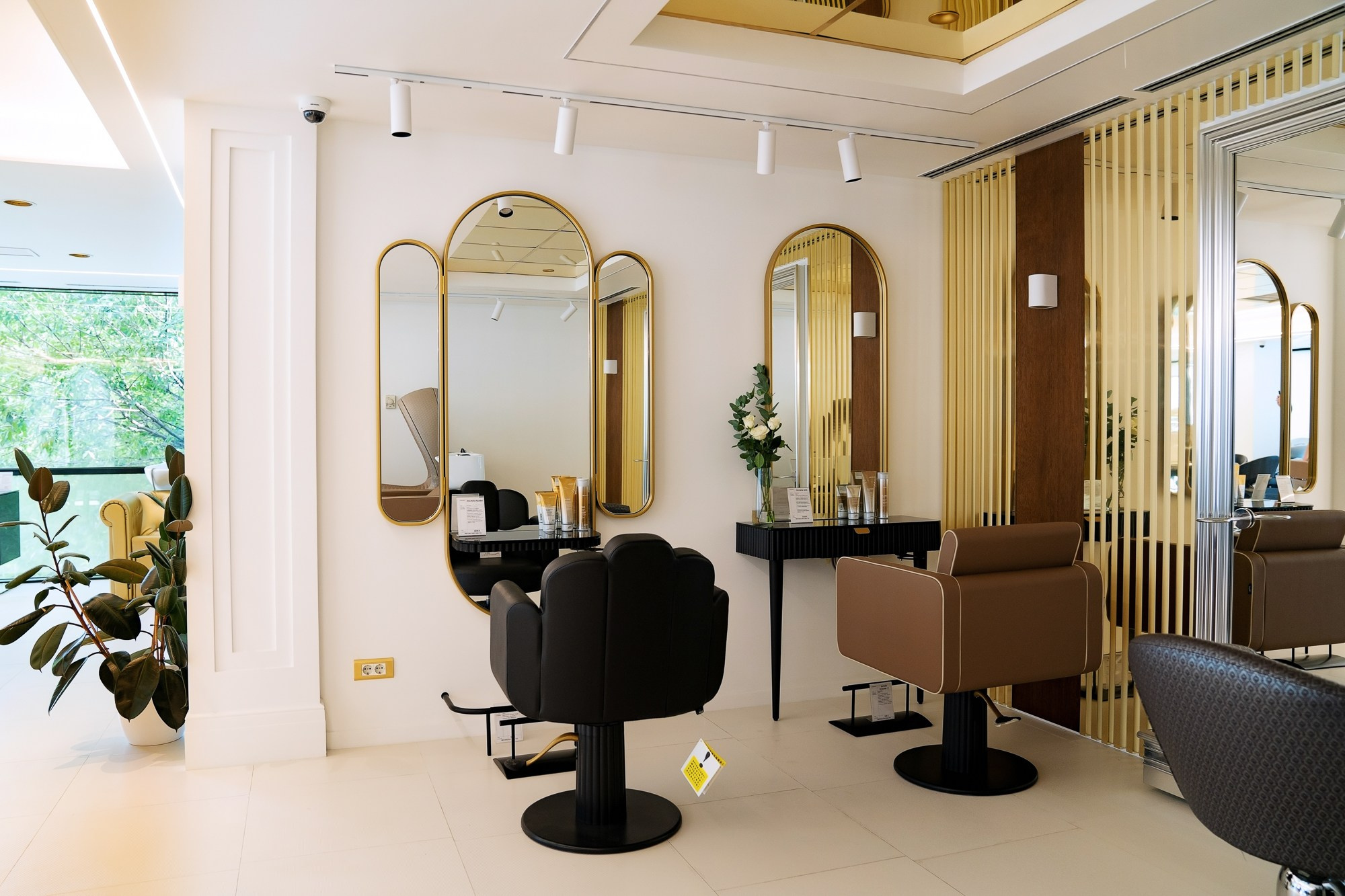 Fotografie Imobiliară Profesională | Birouri & Spații. Fotograf Corporate Business