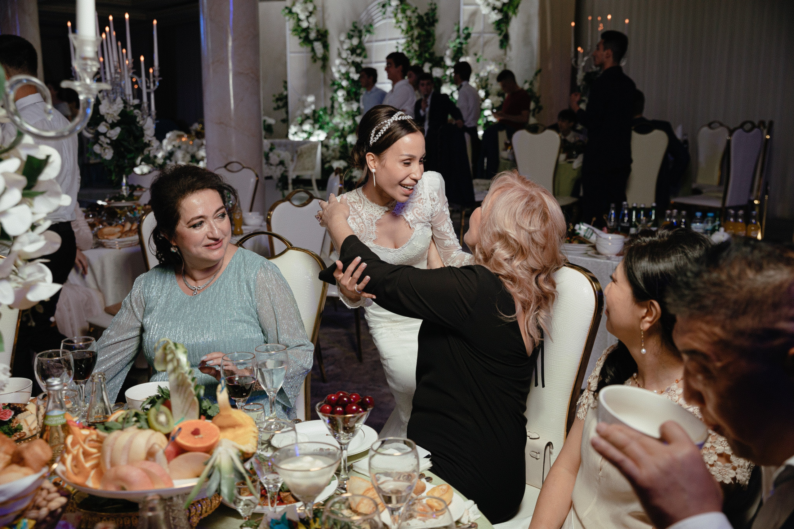 Botir & Zukhra. Главная