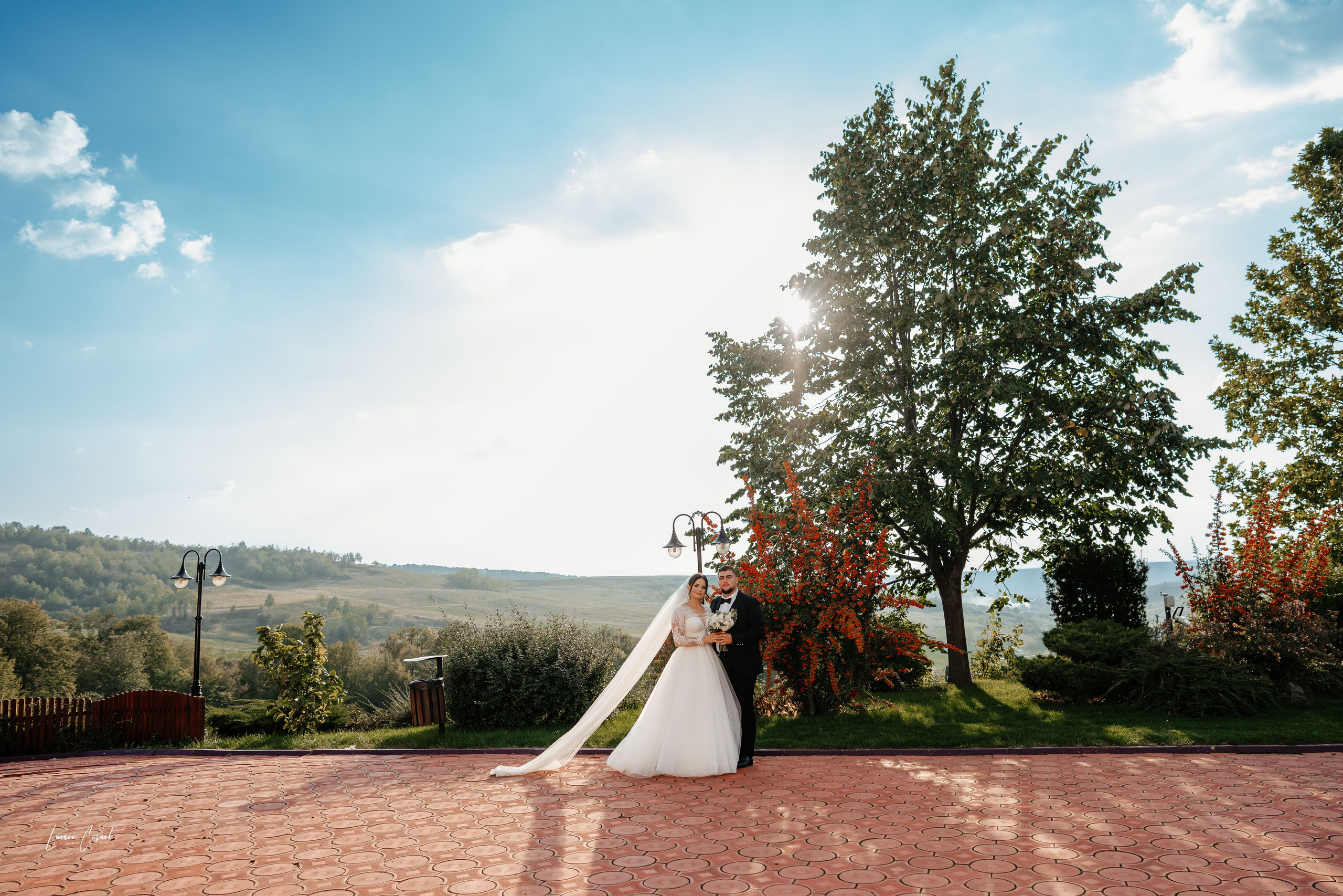 Fotograf de Nuntă Profesional — Fotografie Jurnalistică și Clasică pentru Amintiri de Neuitat. Fotograf de nuntă, corporate, botezuri, majorate și aniversări Roman, Lucaci Cornel