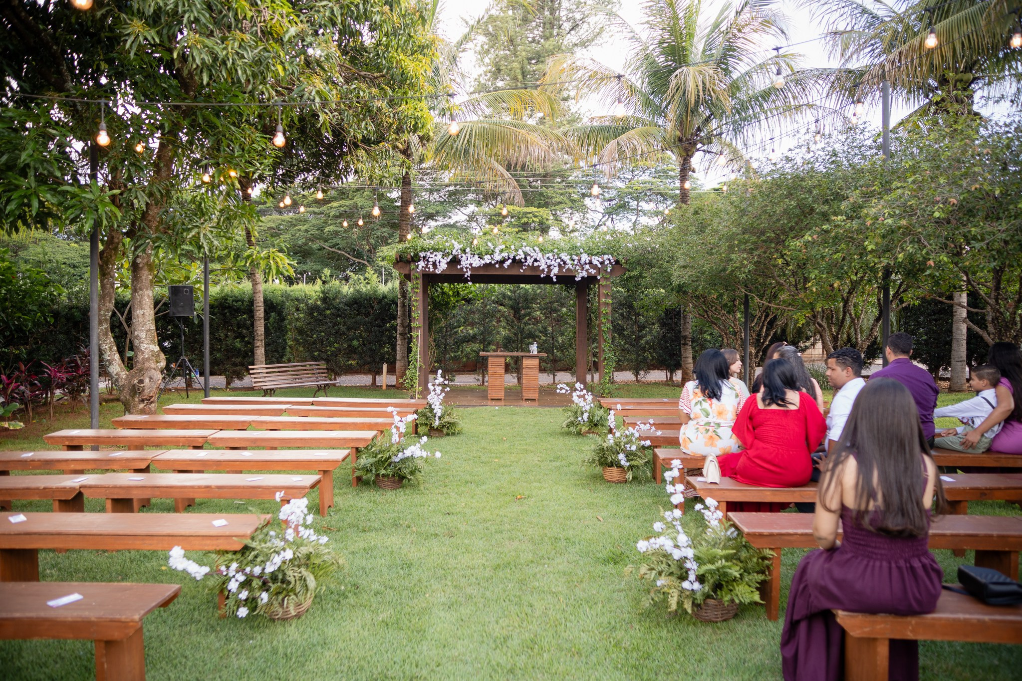 Larissa & Vinicius — Espaço Faveral / Aararaquara. Robson Colaço