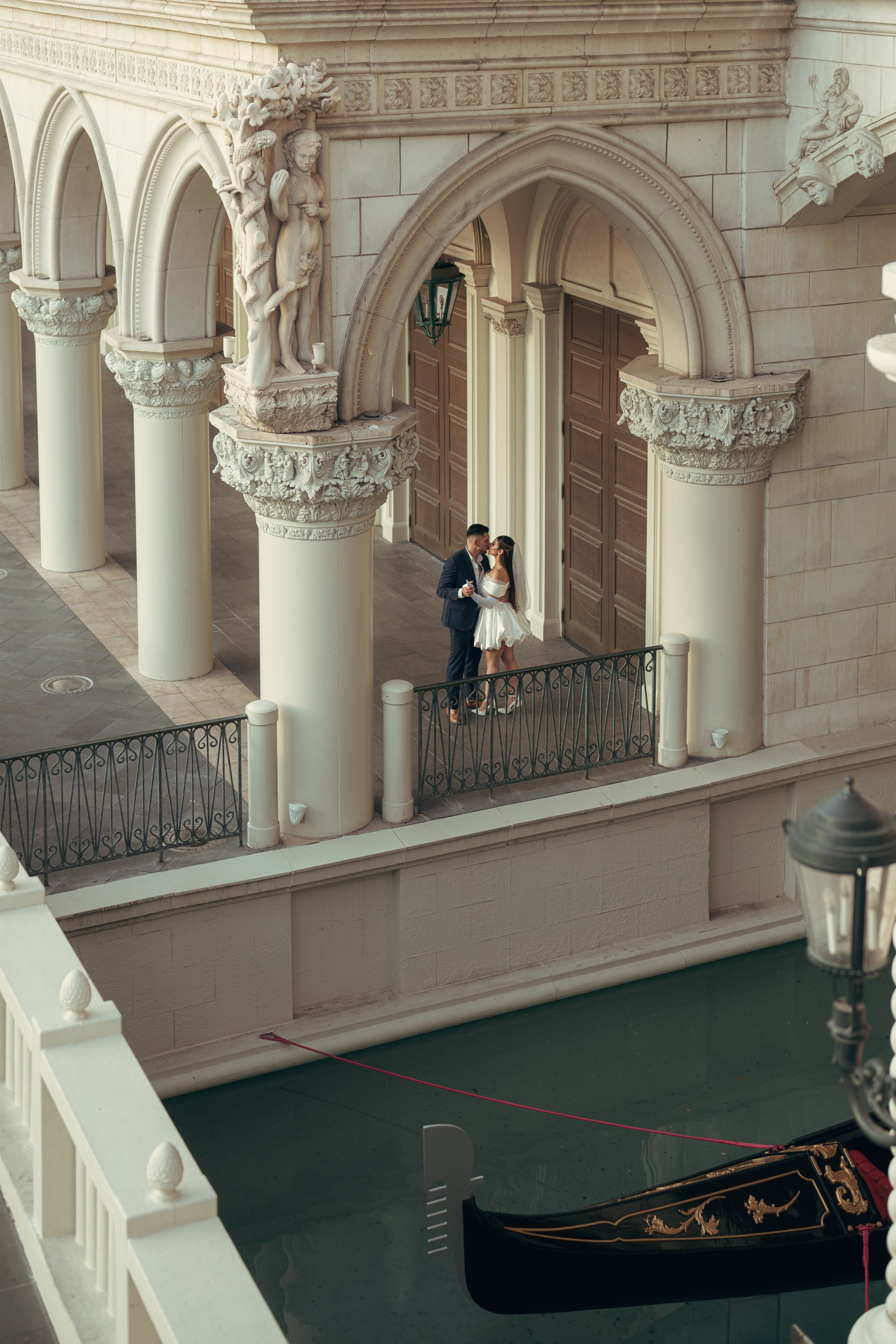 Genesis&Angel. Wedding & elopement photographer Viktoriya Kravtsov. Las Vegas