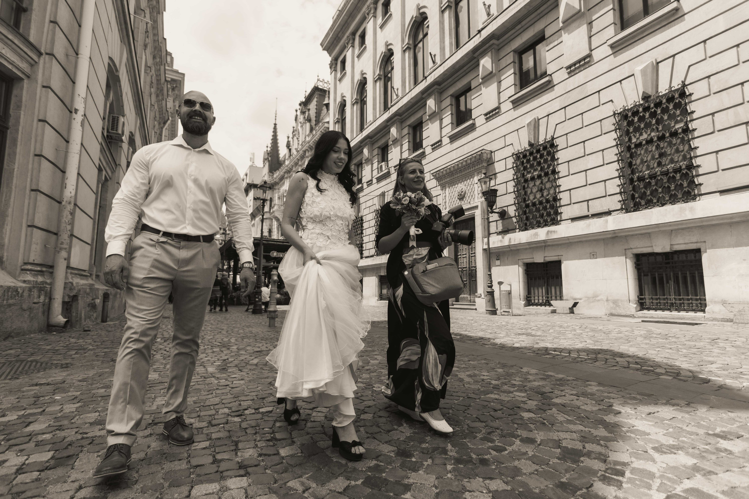 Centrul vechi. Wedding photographer from Bucharest Eugen Elisei