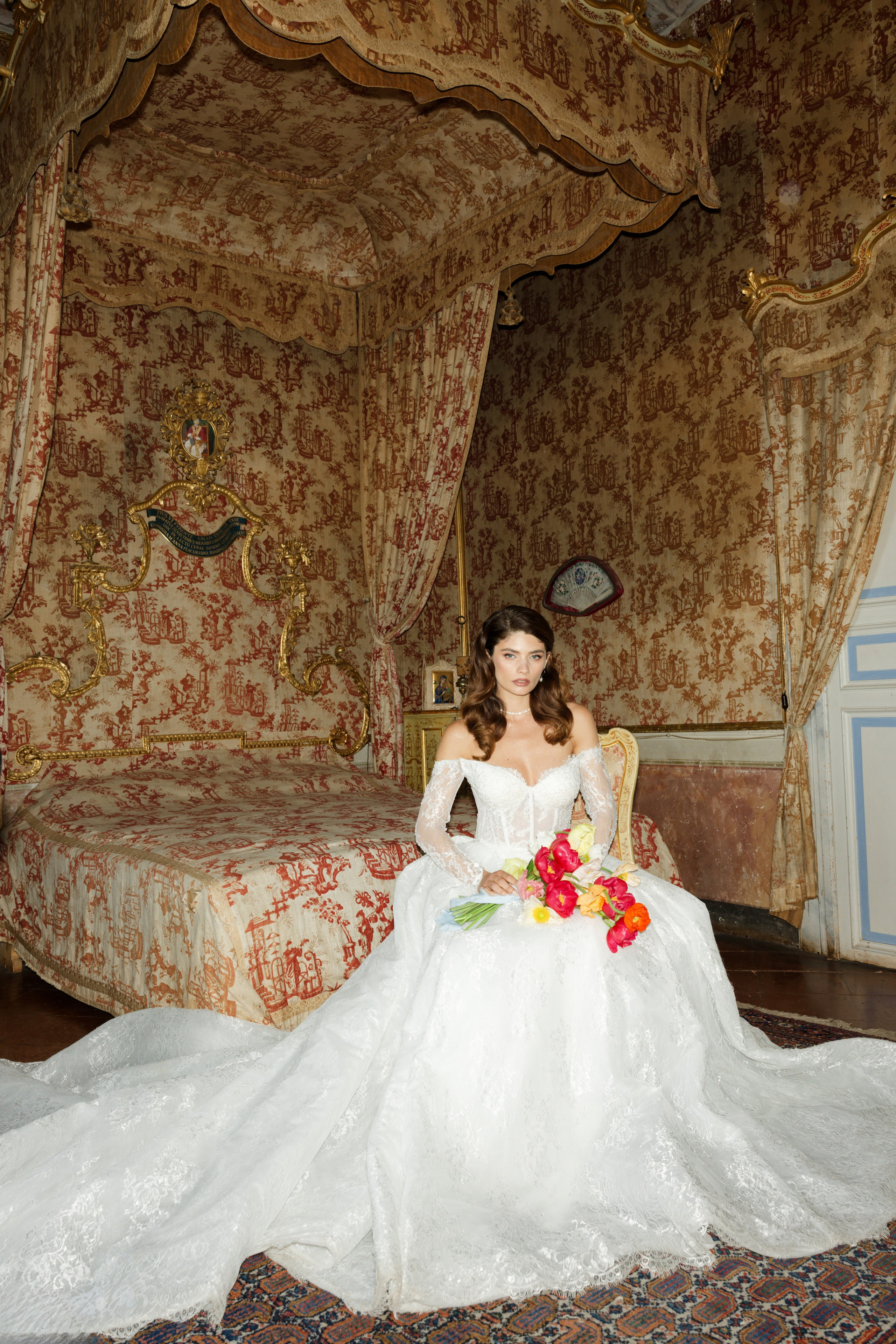 Wedding editorial at Villa di Geggiano, Tuscany, Italy