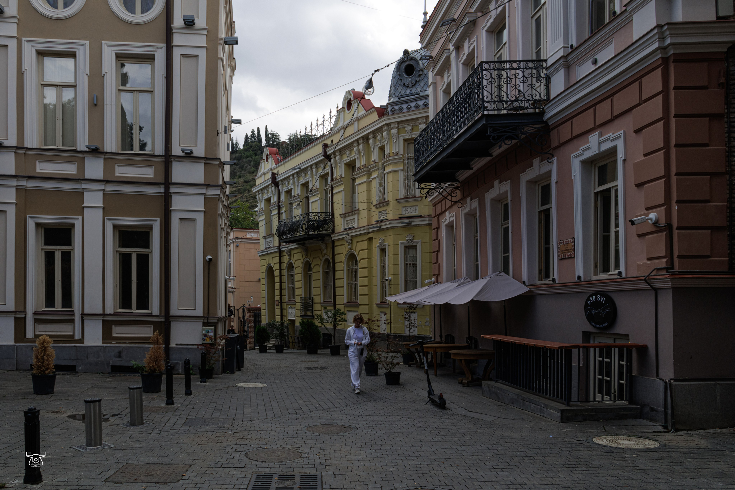 ქალაქი და ადამიანი. FramefreeMan