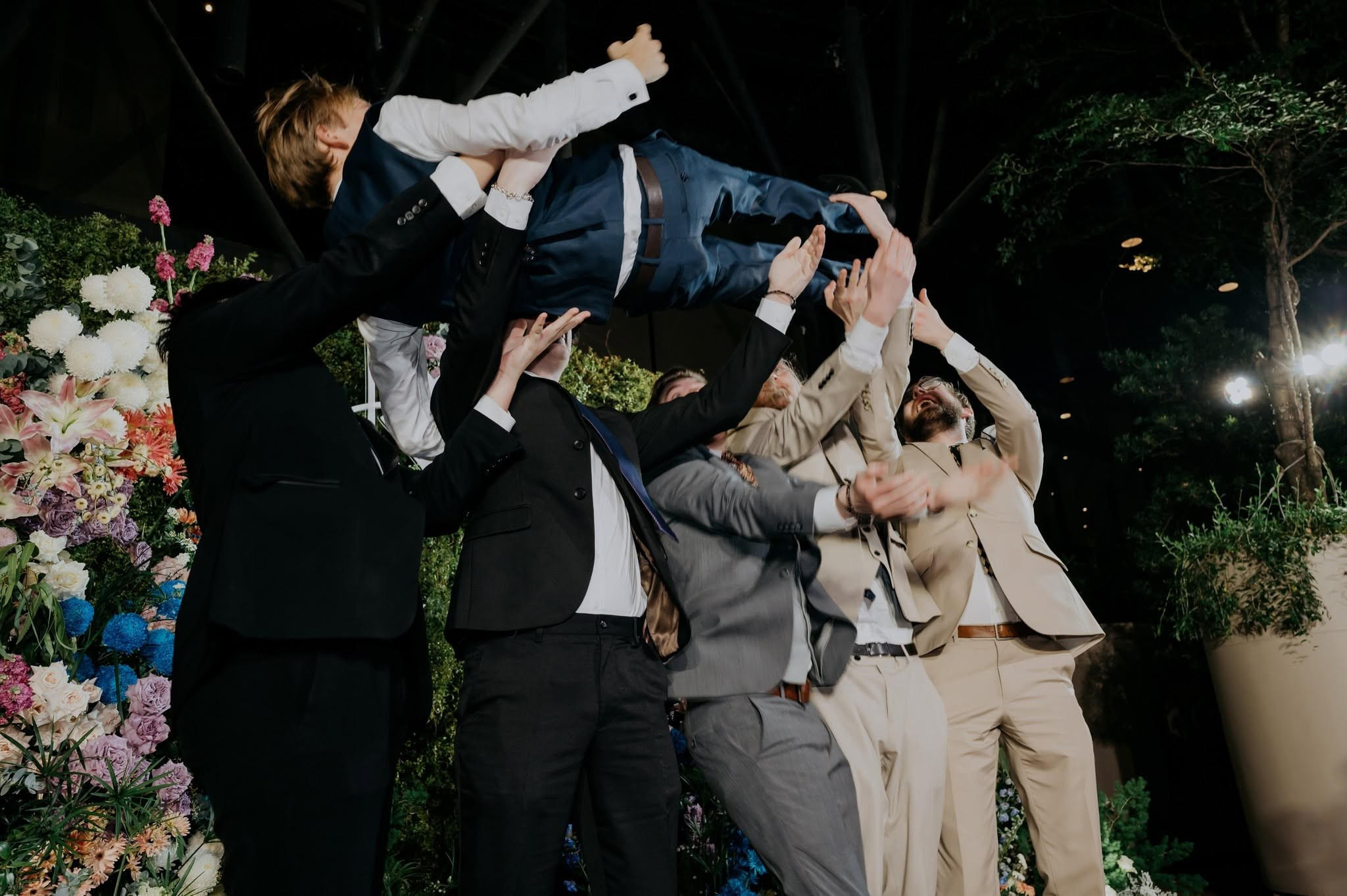 𝐊𝐞𝐥𝐥𝐢𝐞 & 𝐍𝐢𝐤𝐥𝐚𝐬 / Destination Wedding. Saigon Wedding Present | Art Beyond Moments