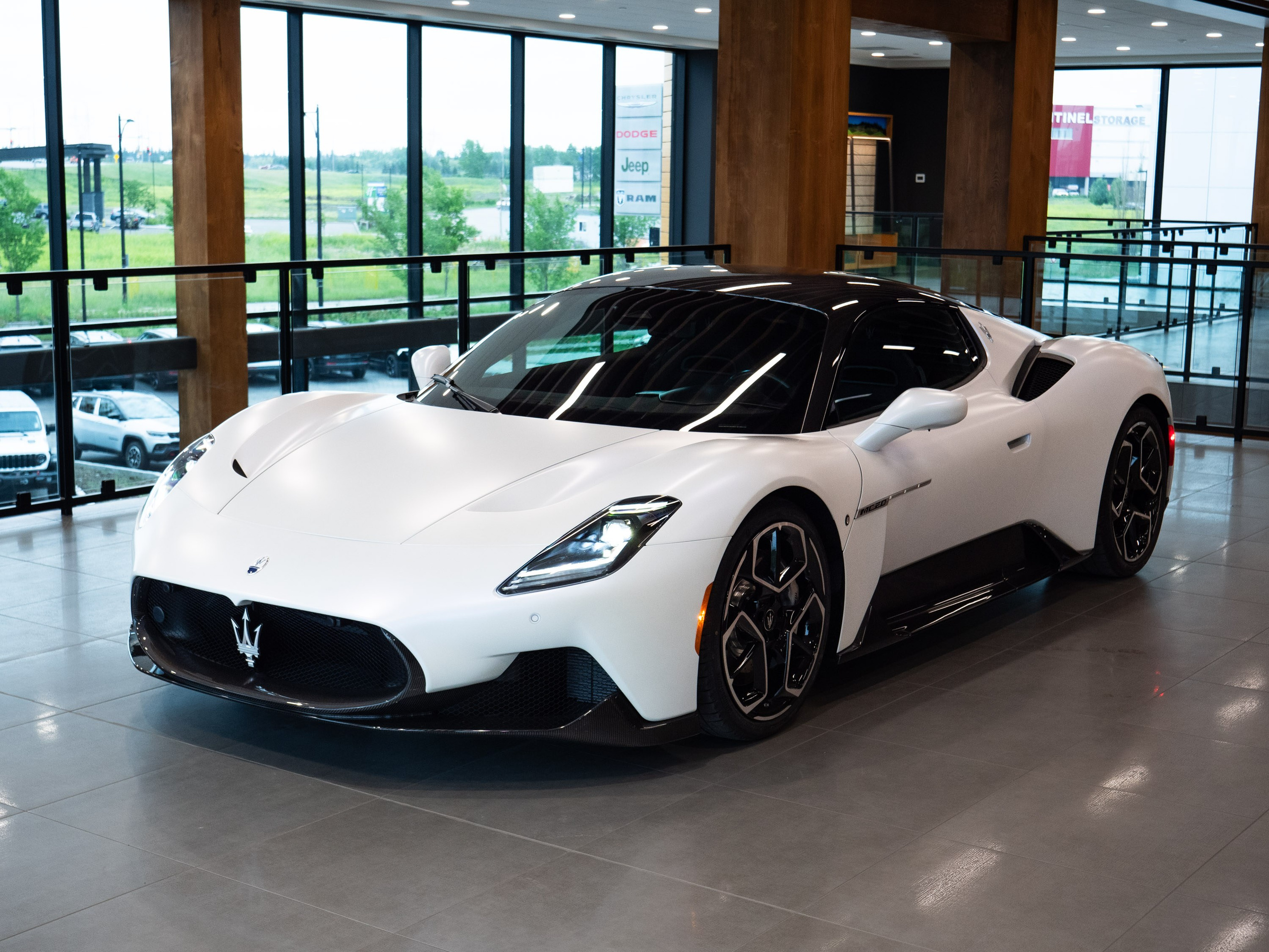 Maserati MC20. Dimitri Ilkov Photography — Capturing Life’s Moments in Edmonton, Cana