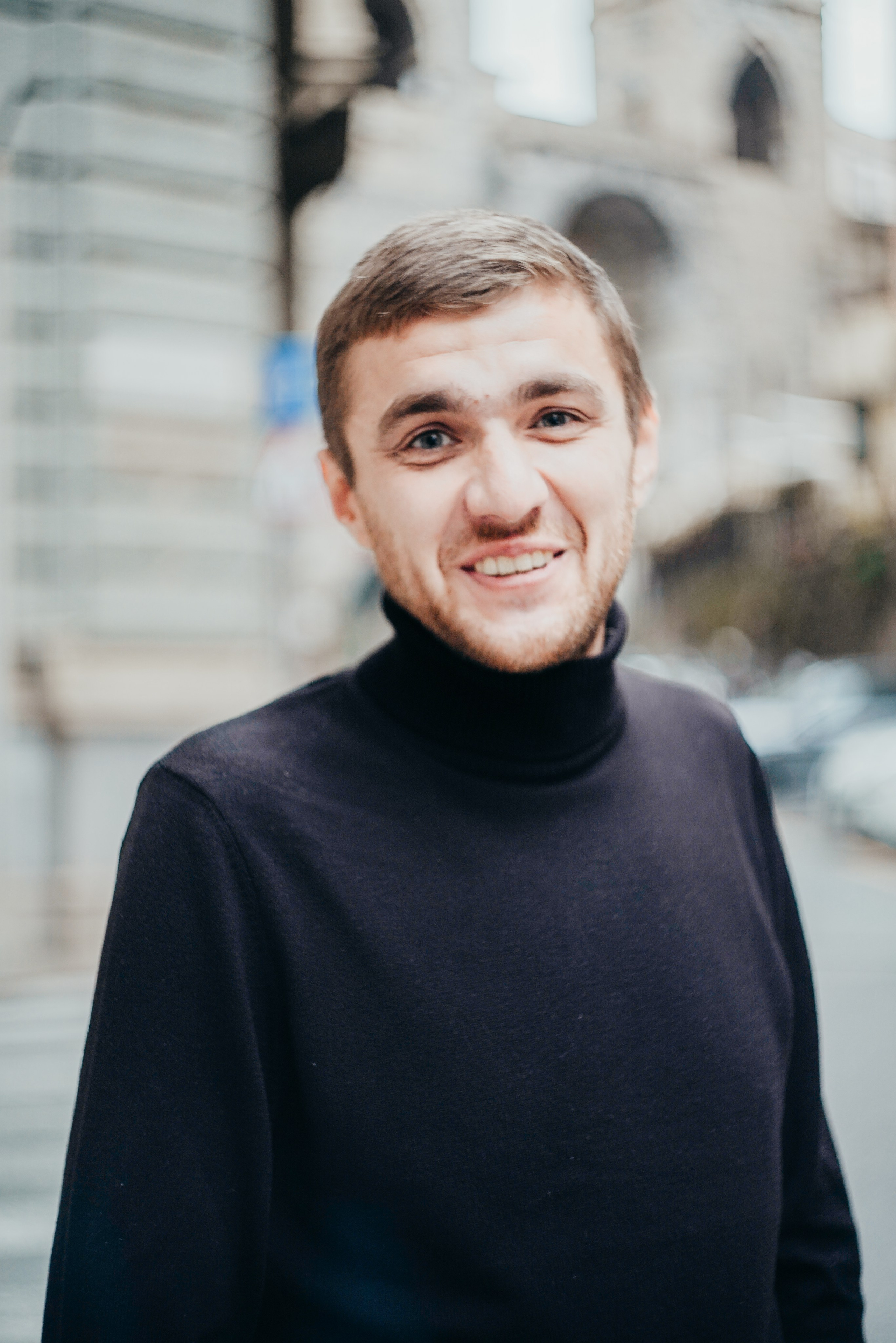 RITRATTO | LIFESTYLE | REPORTAGE. Svitlana Miahka fotografa a Genova