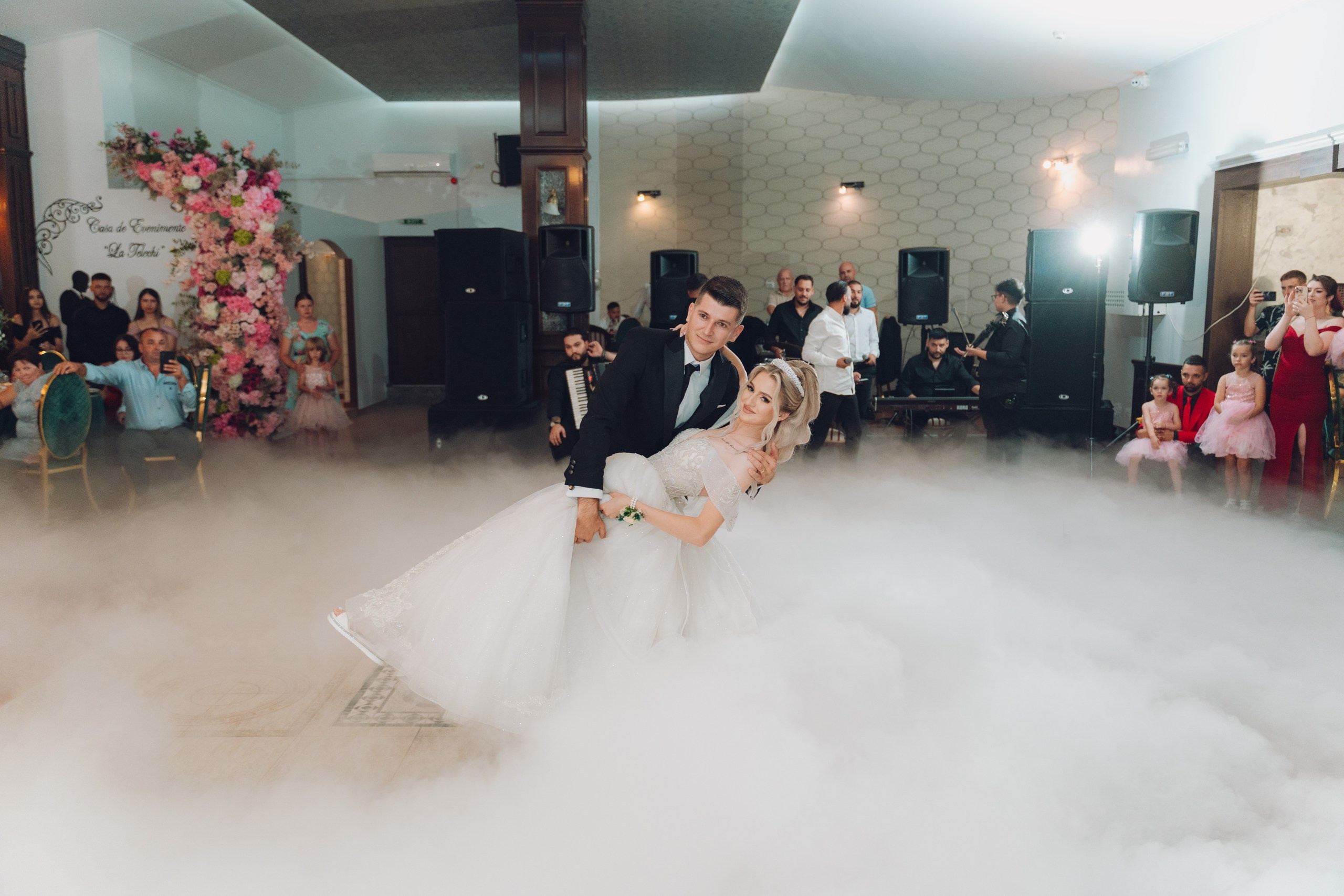 Anastasia & Paul. Ionut Cimpoes FOTOGRAF