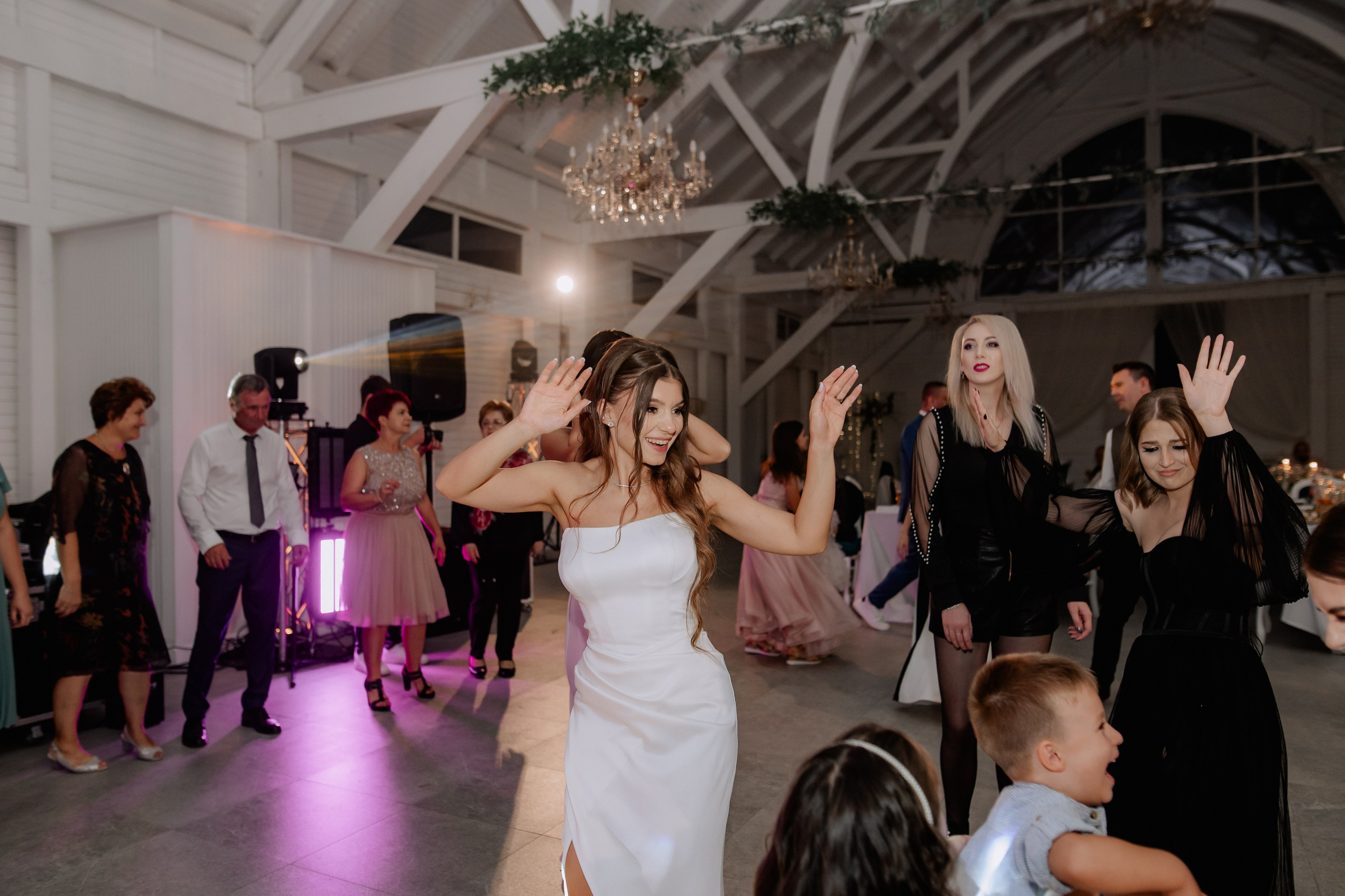 Andreea + Ciprian | Wedding day. Proud Vision Weddings | Wedding Photography & Film — Servicii profesionale Foto Video Nunta Iasi