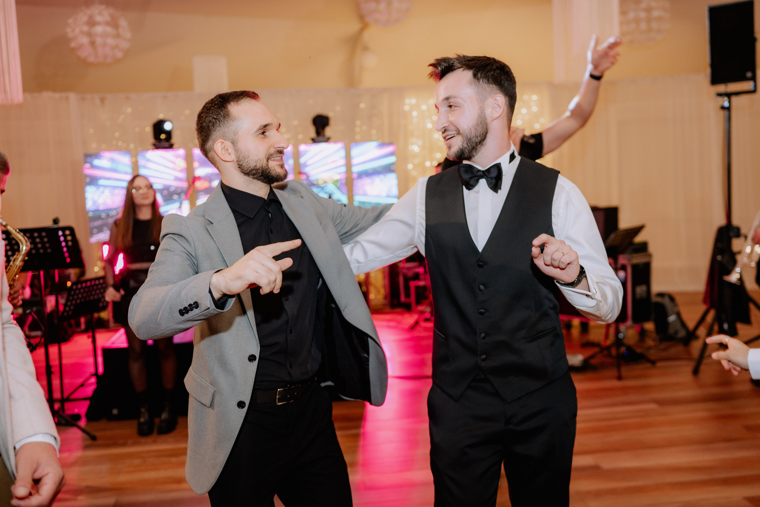 Madalina + Cosmin | Wedding day. Proud Vision Weddings | Wedding Photography & Film — Servicii profesionale Foto Video Nunta Iasi