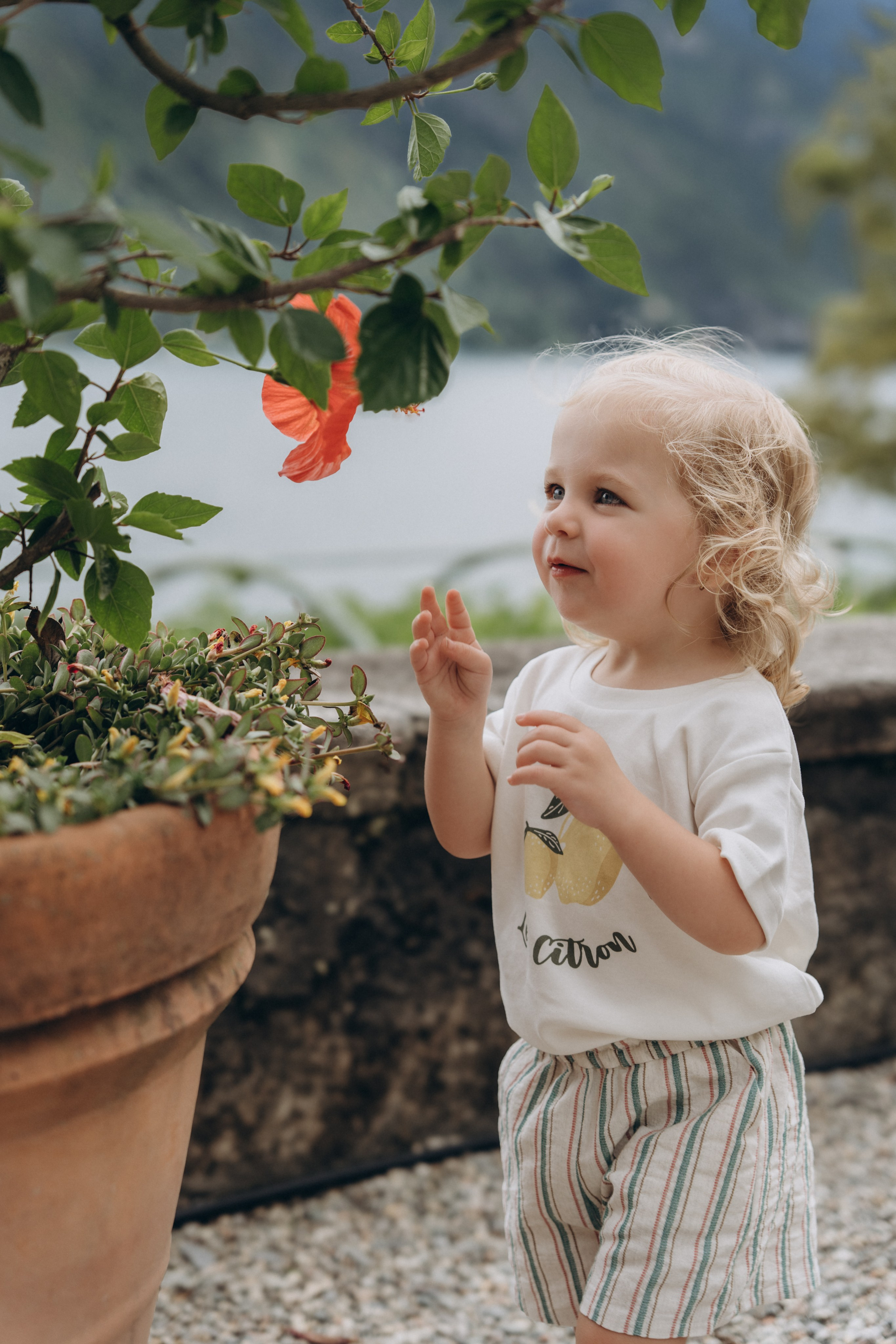 Family moments in Como Lake. PHOTOGRAPHER IN ITALY