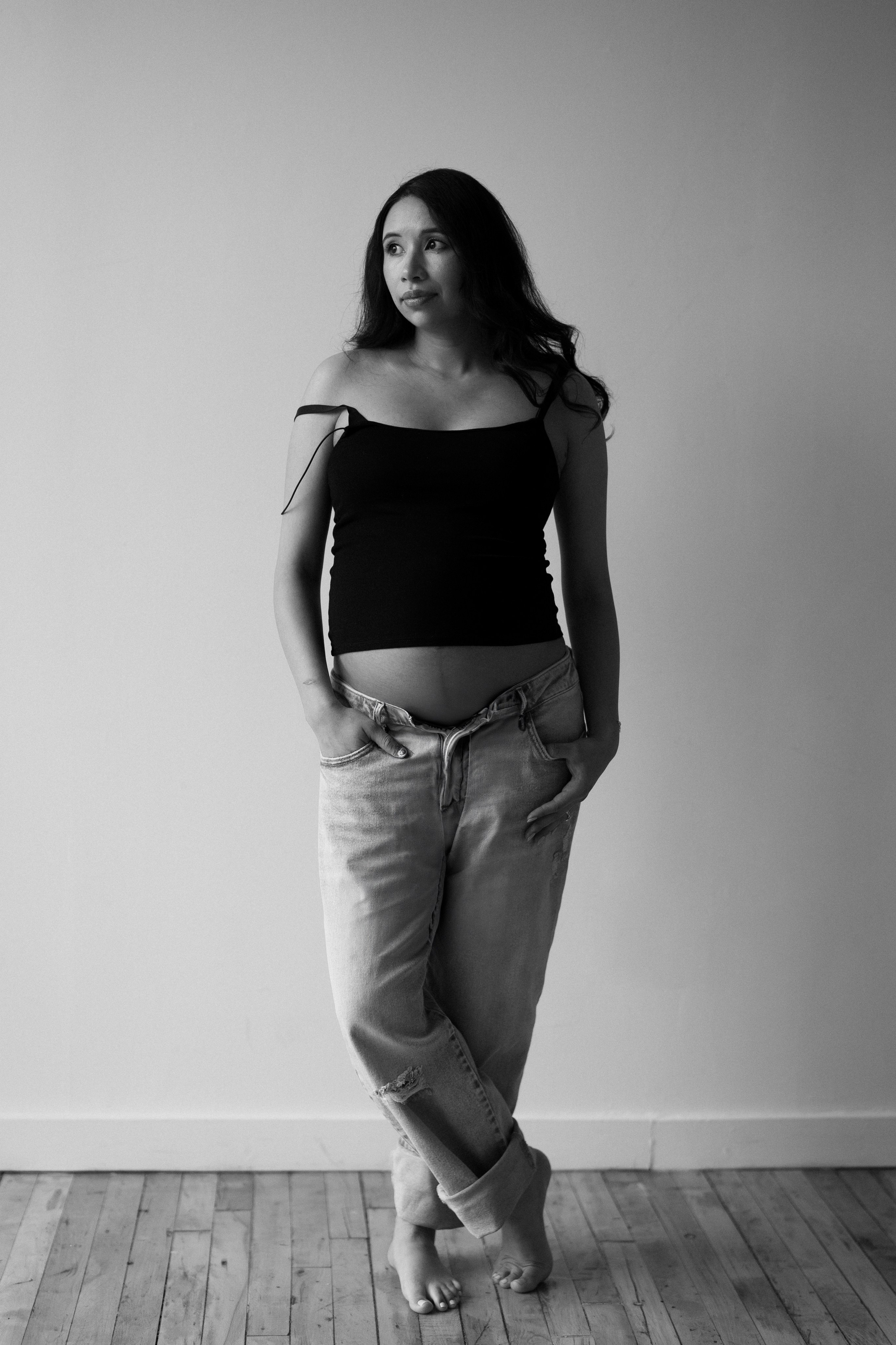 Karen. Modern maternity photographer in Long Island New York