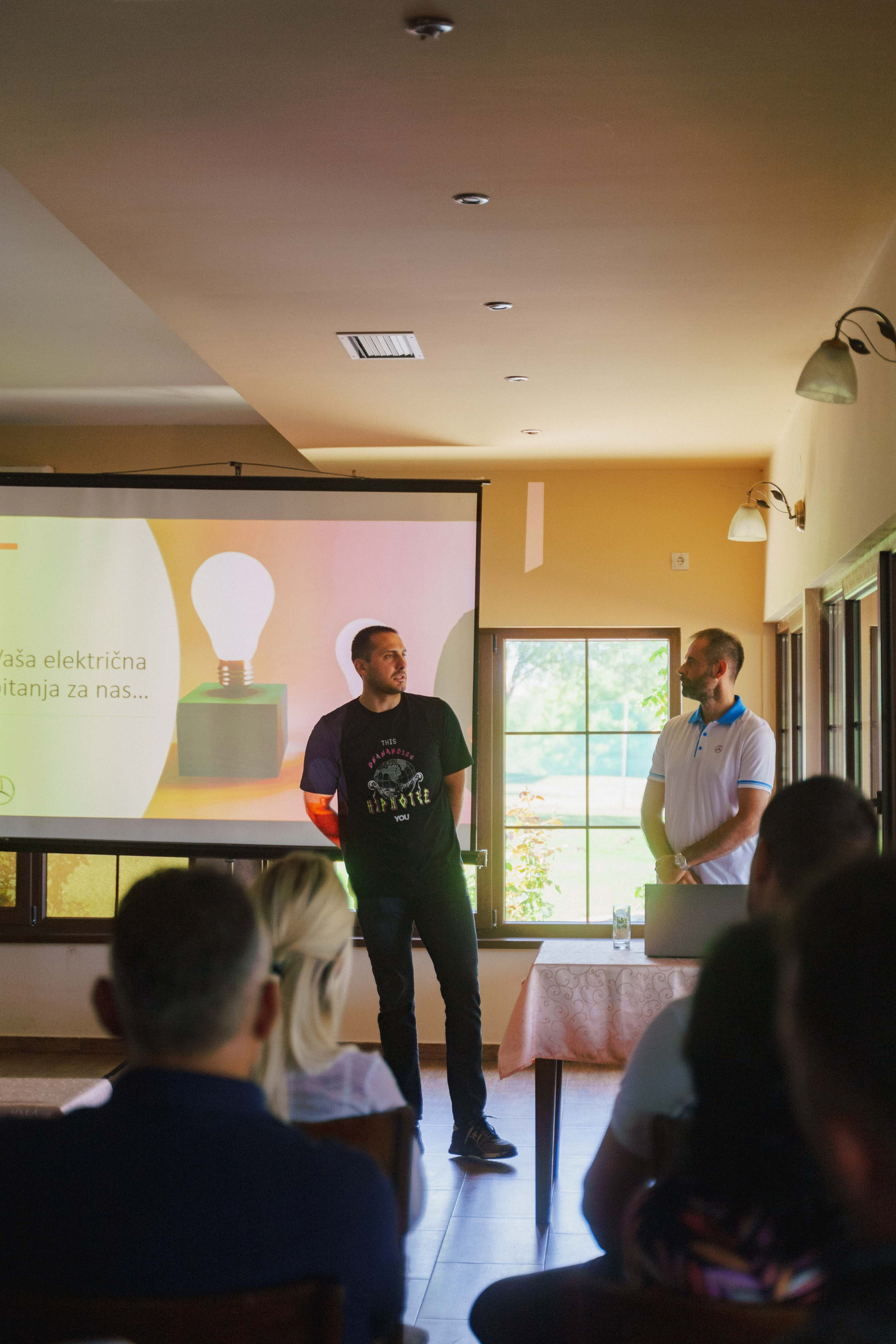 Auto kuca Mikom EV event. Жуков Студио