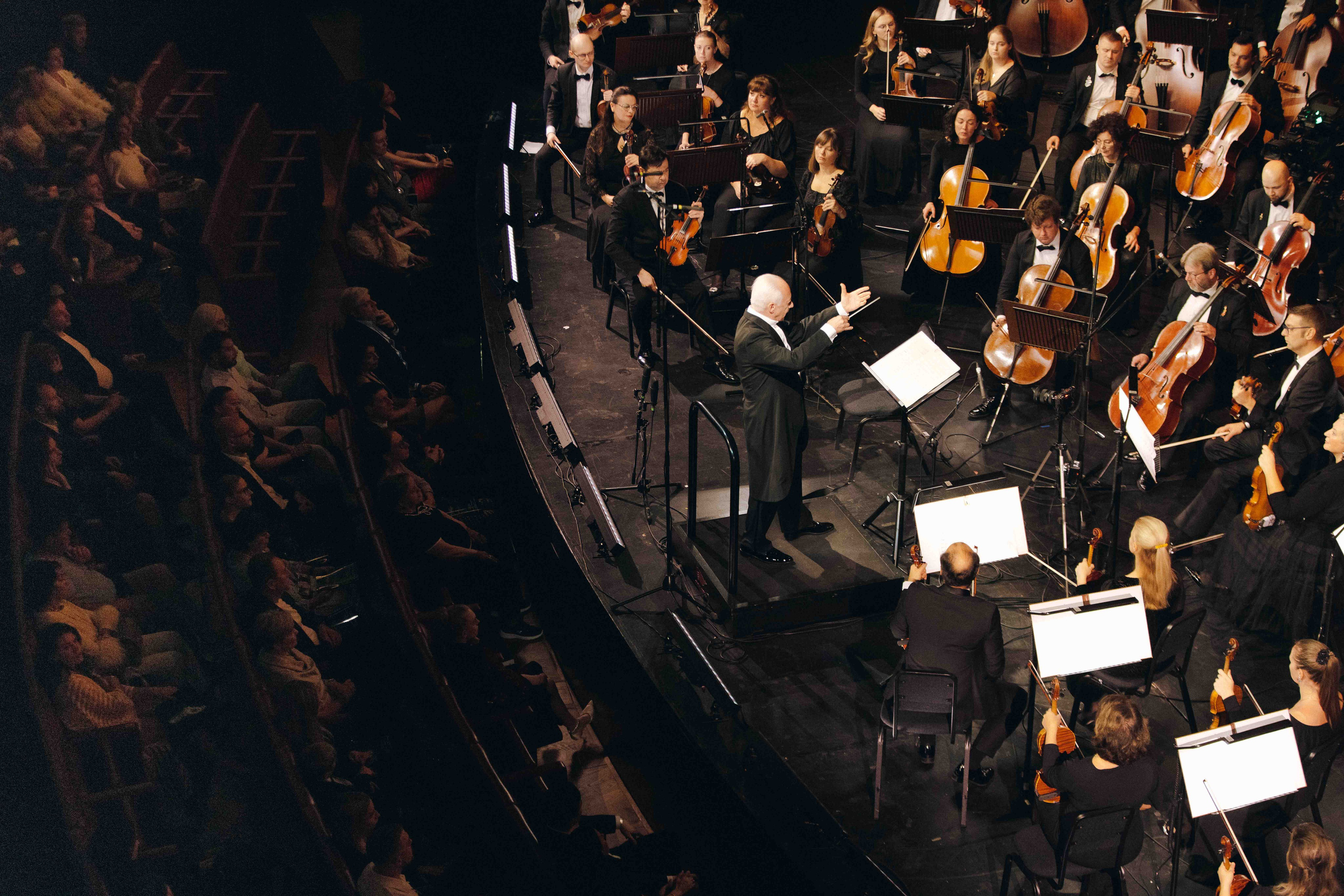 DUBAI OPERA. Wedding&Event photographer Ismail Rzayev in Baku