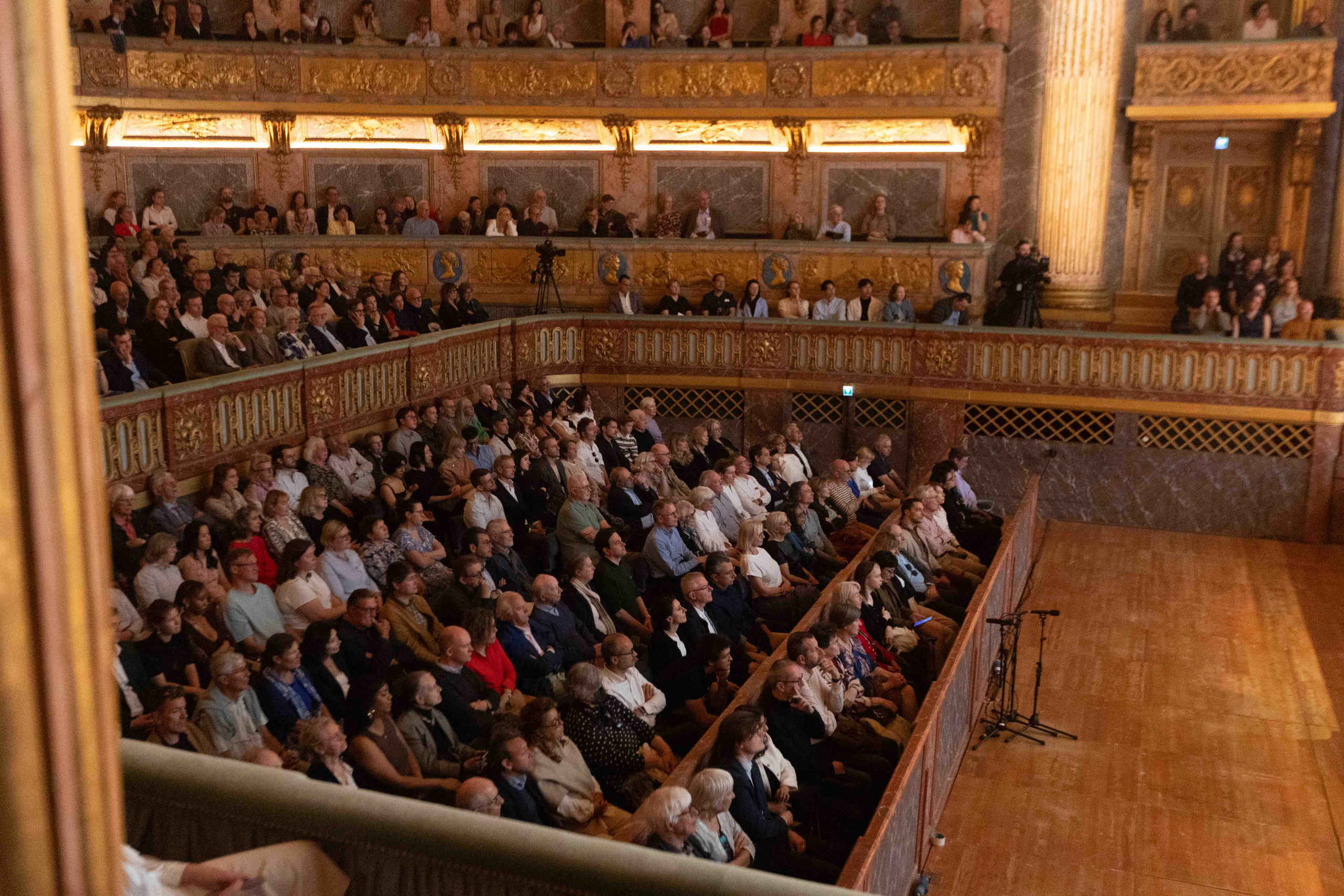 ROYAL OPERA VERSAILLES (PARIS). Wedding&Event photographer Ismail Rzayev in Baku