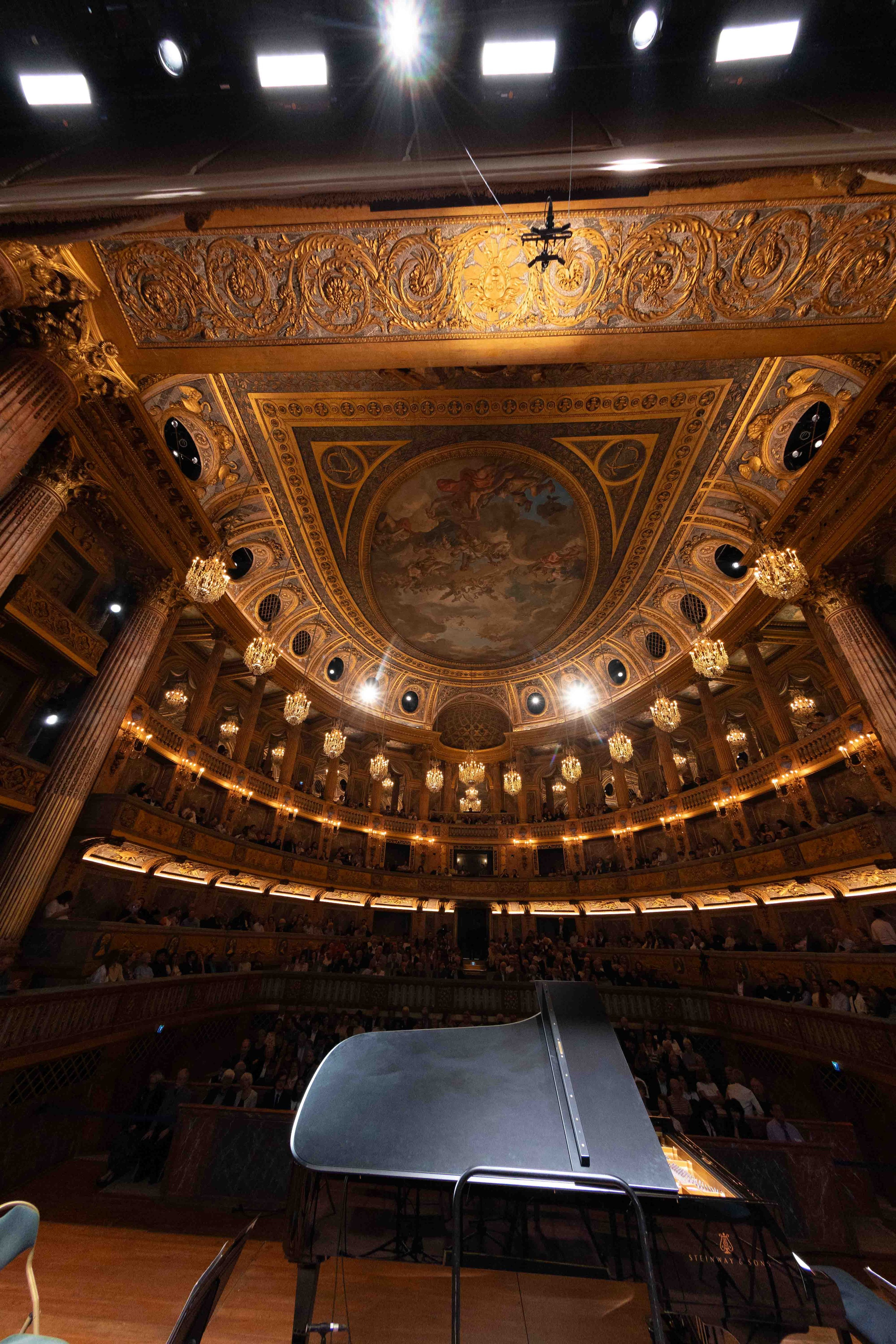 ROYAL OPERA VERSAILLES (PARIS). Wedding&Event photographer Ismail Rzayev in Baku