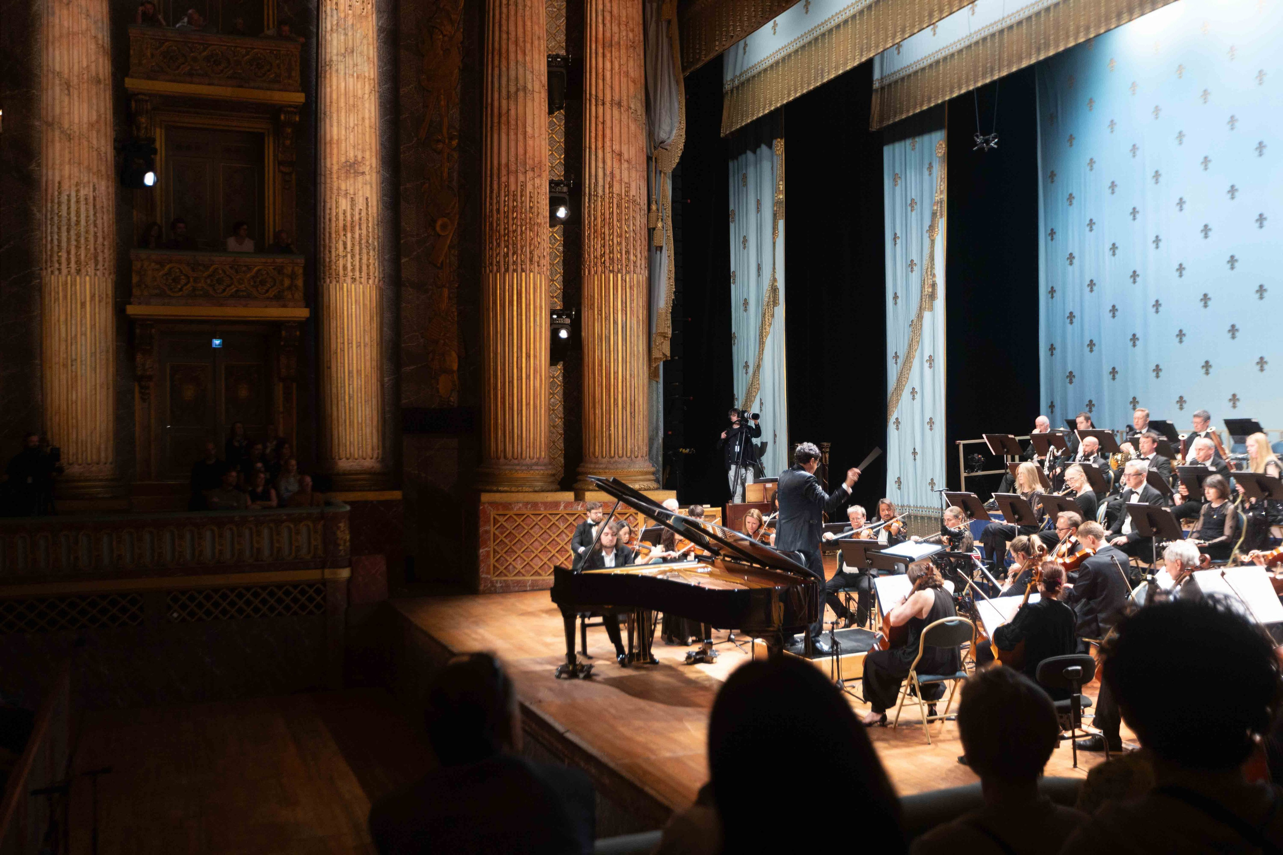 ROYAL OPERA VERSAILLES (PARIS). Wedding&Event photographer Ismail Rzayev in Baku