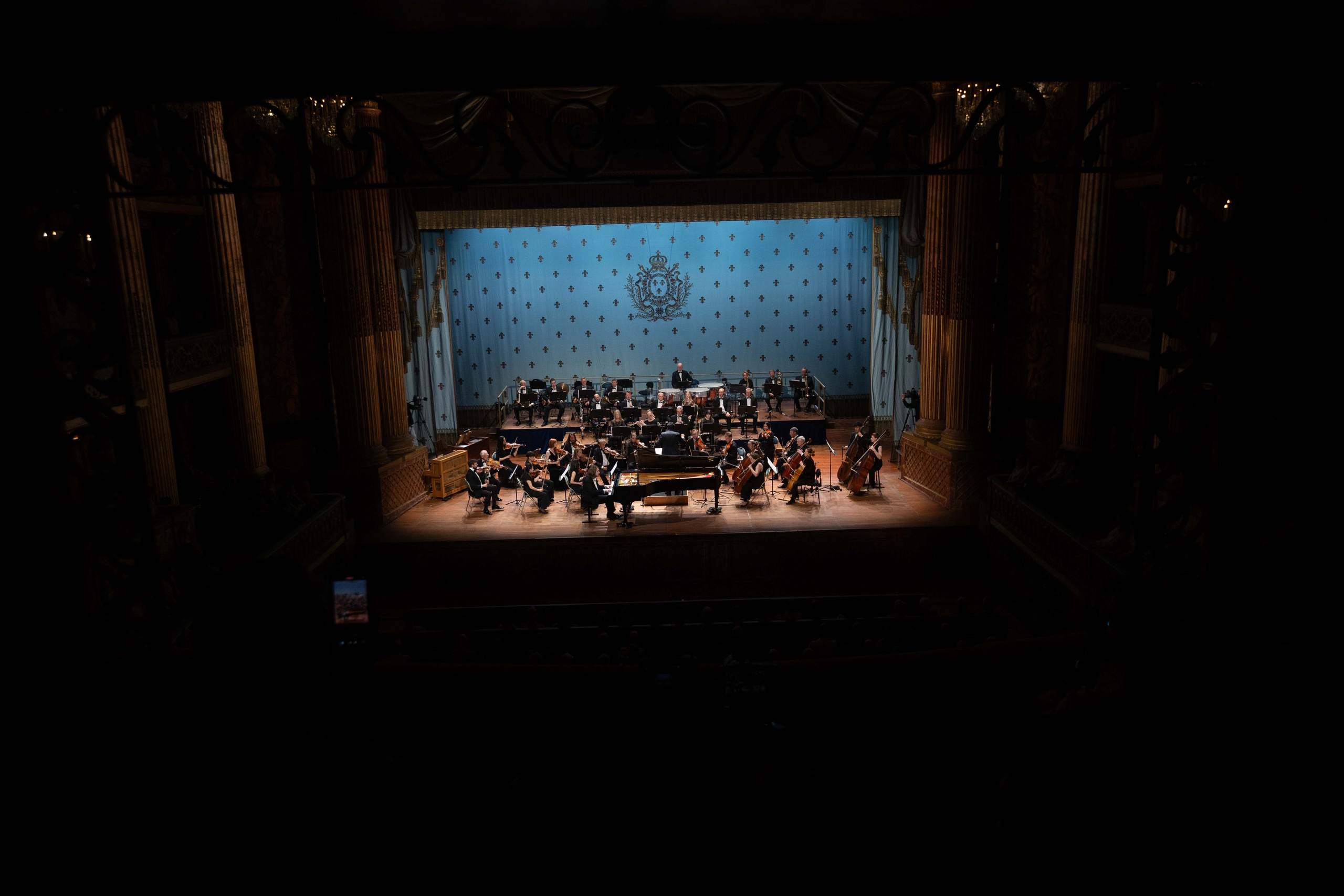 ROYAL OPERA VERSAILLES (PARIS). Wedding&Event photographer Ismail Rzayev in Baku