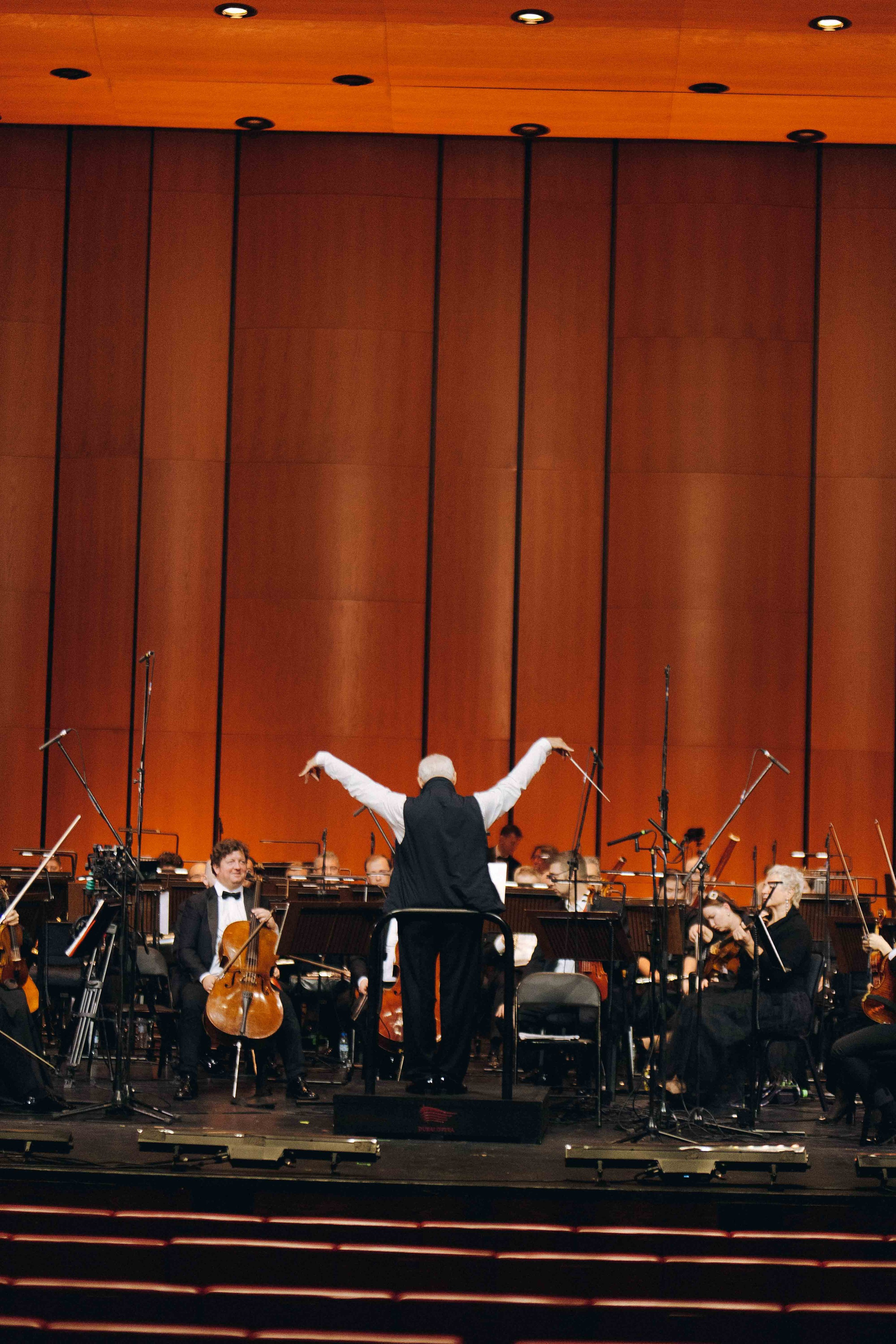 DUBAI OPERA. Wedding&Event photographer Ismail Rzayev in Baku