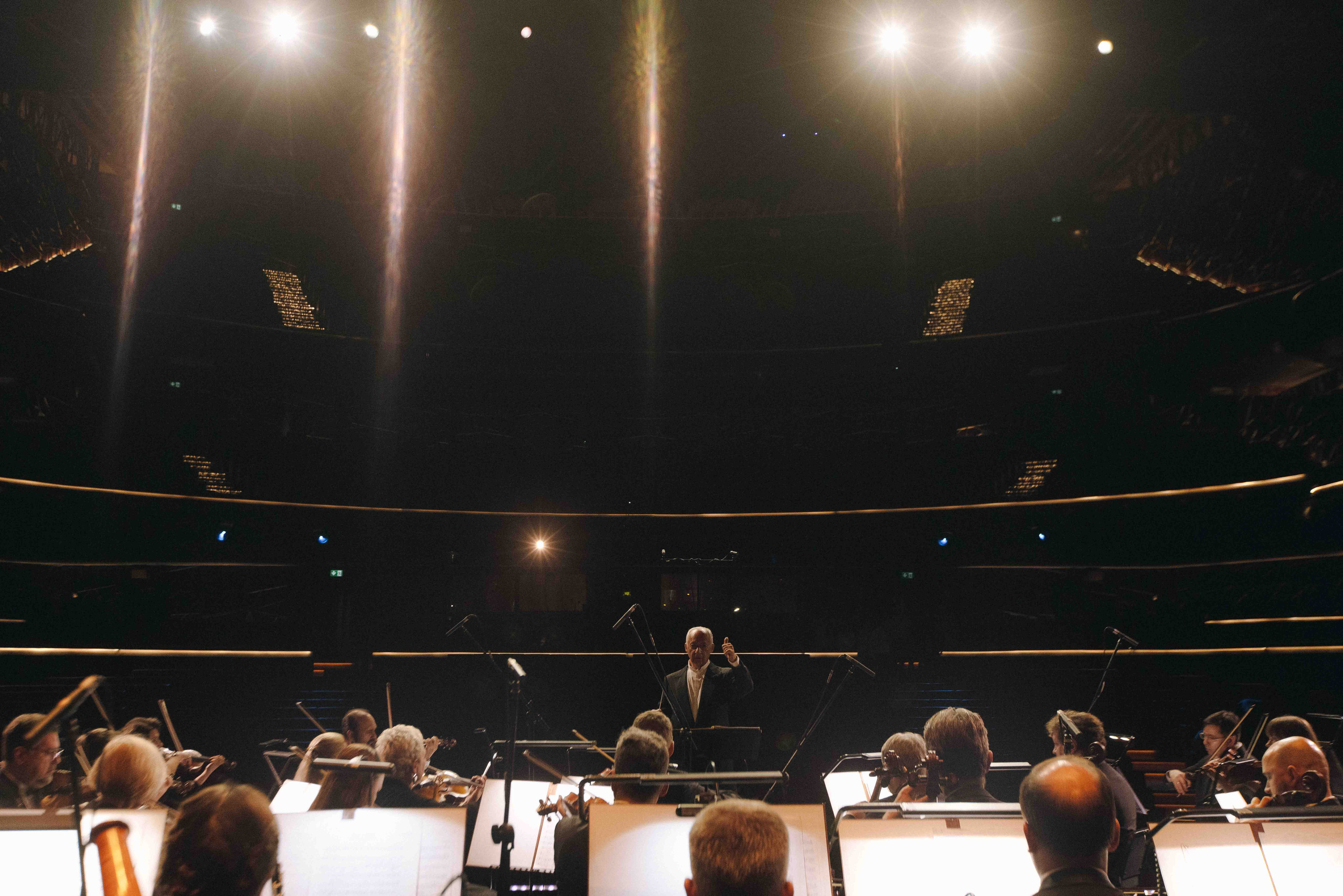 DUBAI OPERA. Wedding&Event photographer Ismail Rzayev in Baku