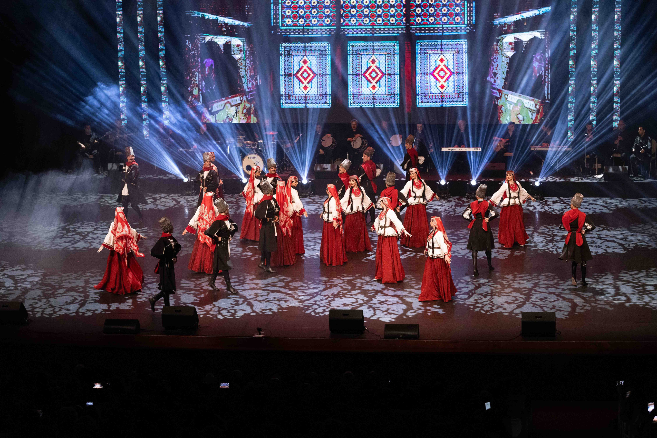 STATE DANCE ENSEMBLE. Wedding&Event photographer Ismail Rzayev in Baku