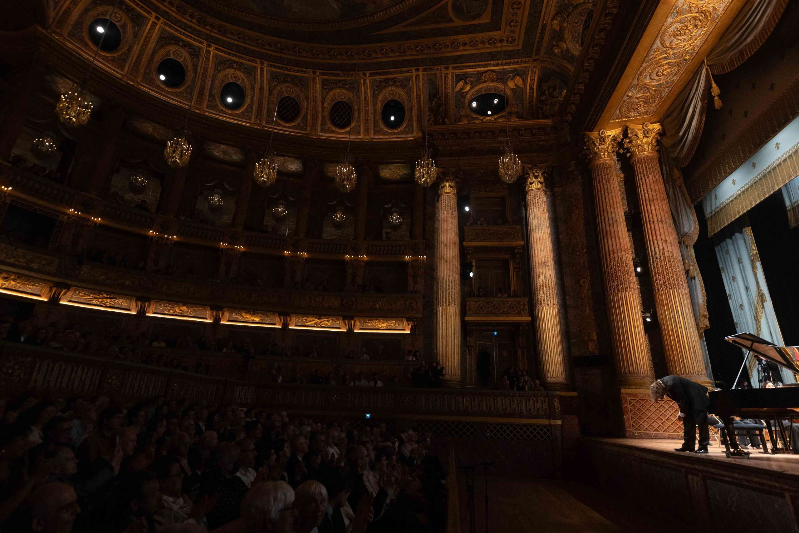 ROYAL OPERA VERSAILLES (PARIS). Wedding&Event photographer Ismail Rzayev in Baku