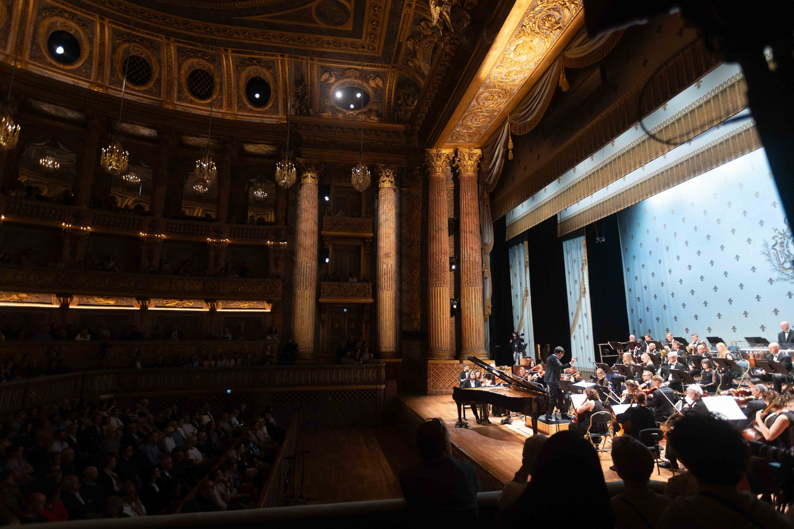 ROYAL OPERA VERSAILLES (PARIS). Wedding&Event photographer Ismail Rzayev in Baku