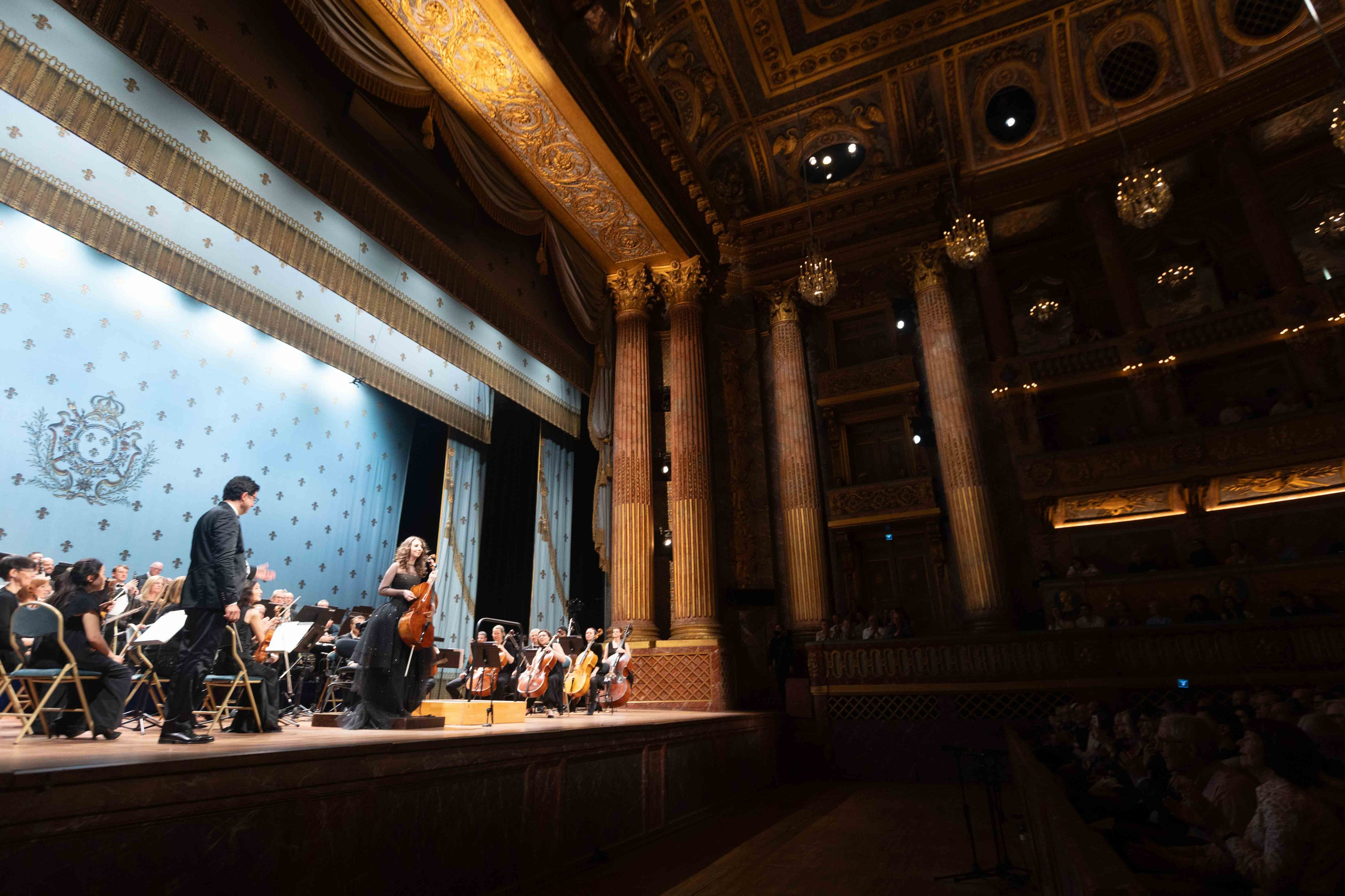 ROYAL OPERA VERSAILLES (PARIS). Wedding&Event photographer Ismail Rzayev in Baku