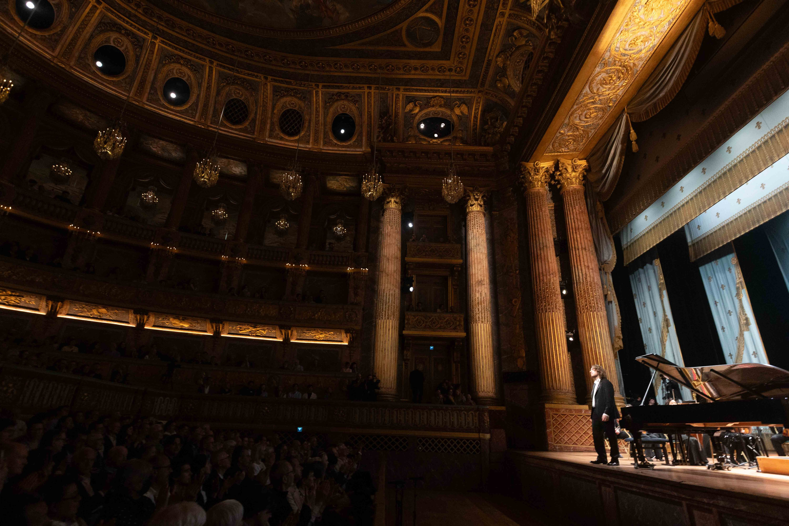 ROYAL OPERA VERSAILLES (PARIS). Wedding&Event photographer Ismail Rzayev in Baku