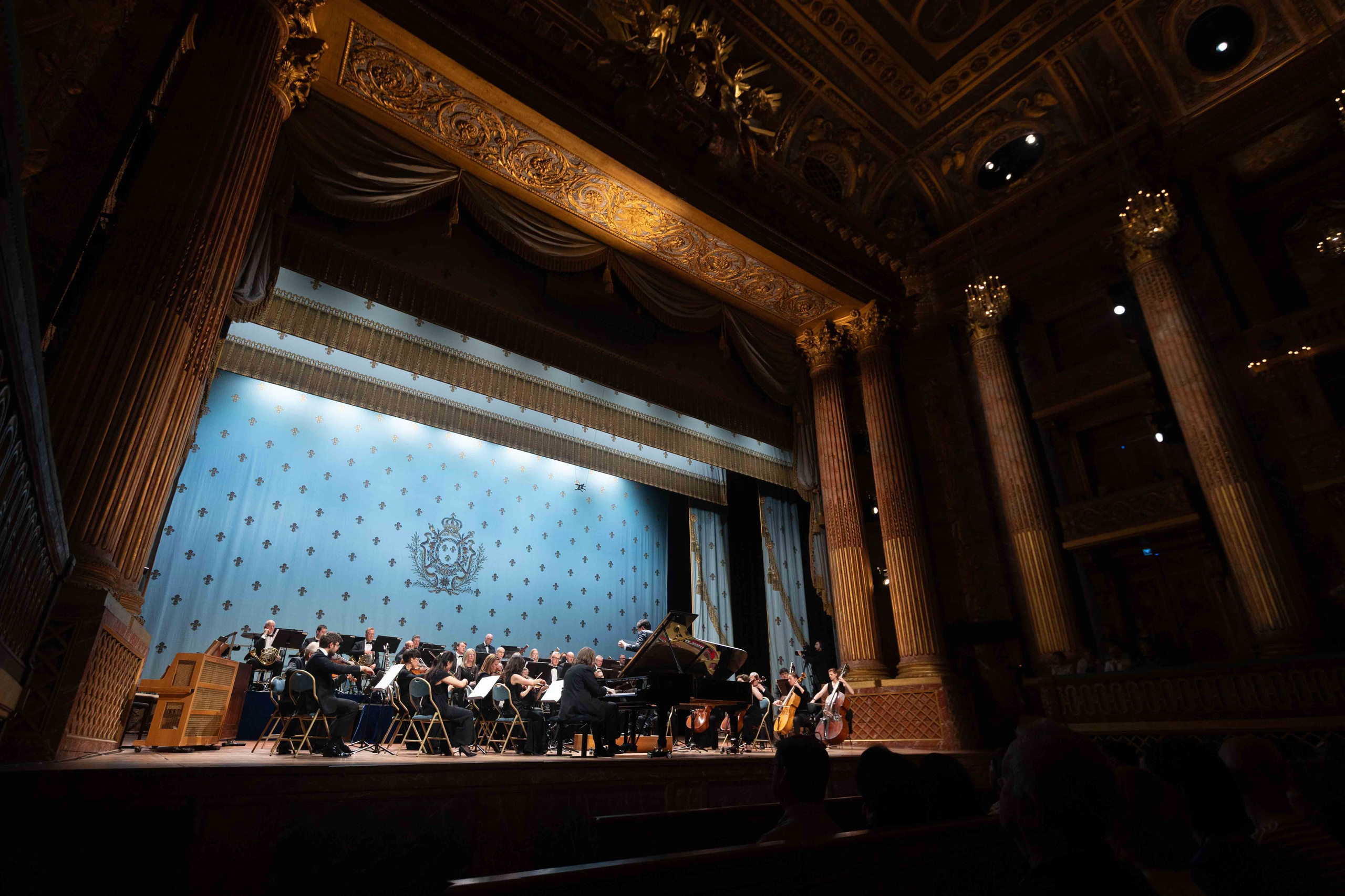ROYAL OPERA VERSAILLES (PARIS). Wedding&Event photographer Ismail Rzayev in Baku