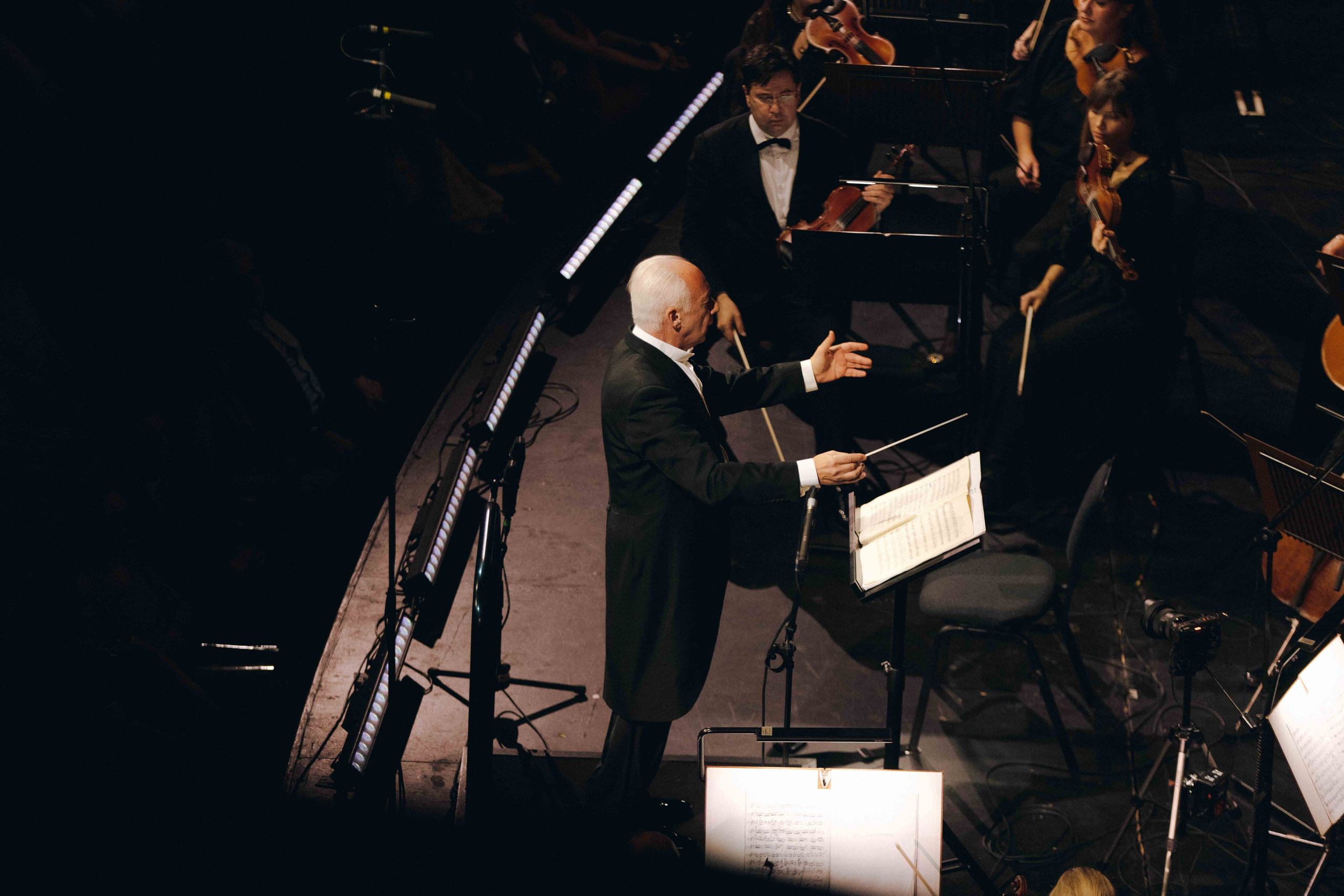 DUBAI OPERA. Wedding&Event photographer Ismail Rzayev in Baku