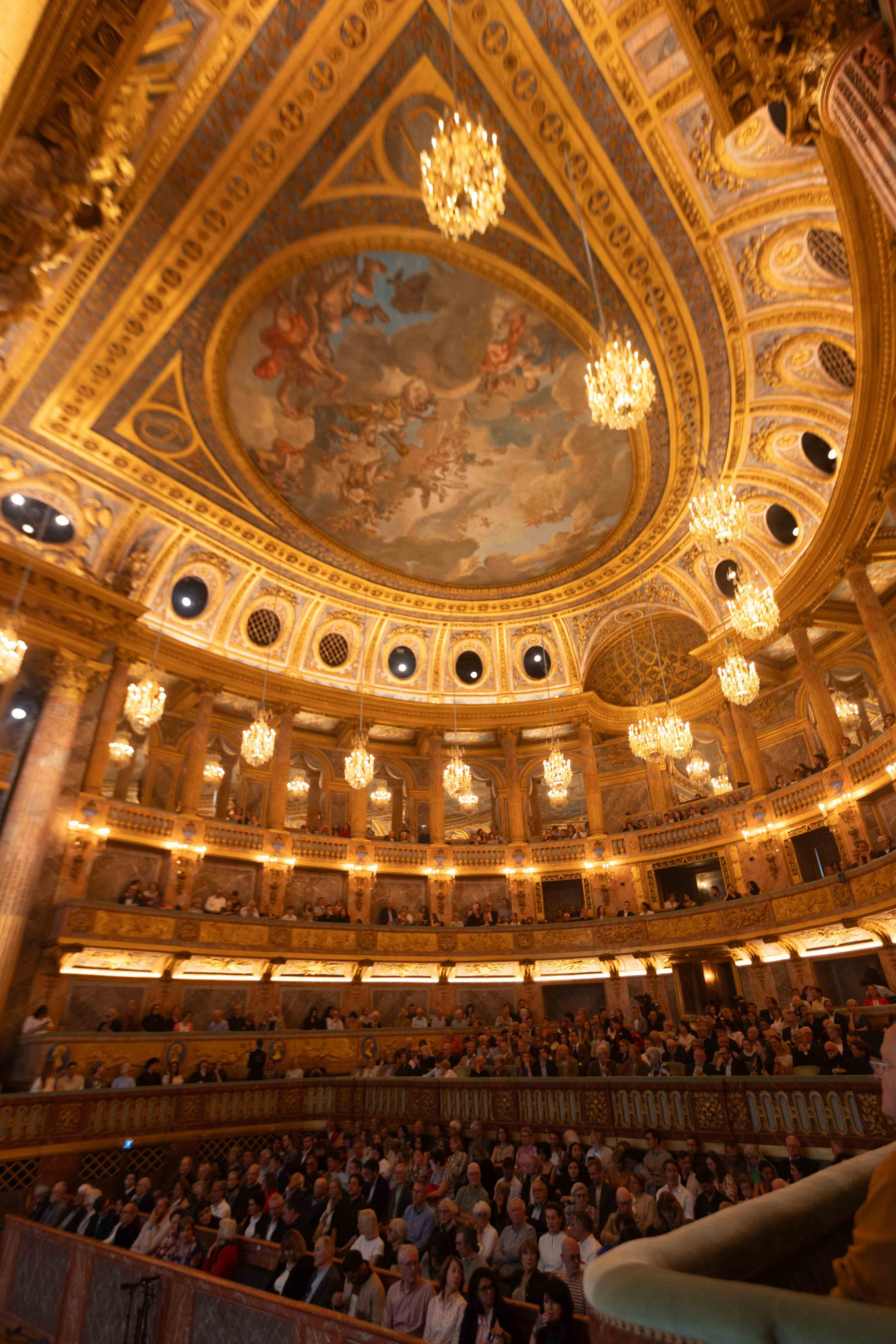 ROYAL OPERA VERSAILLES (PARIS). Wedding&Event photographer Ismail Rzayev in Baku