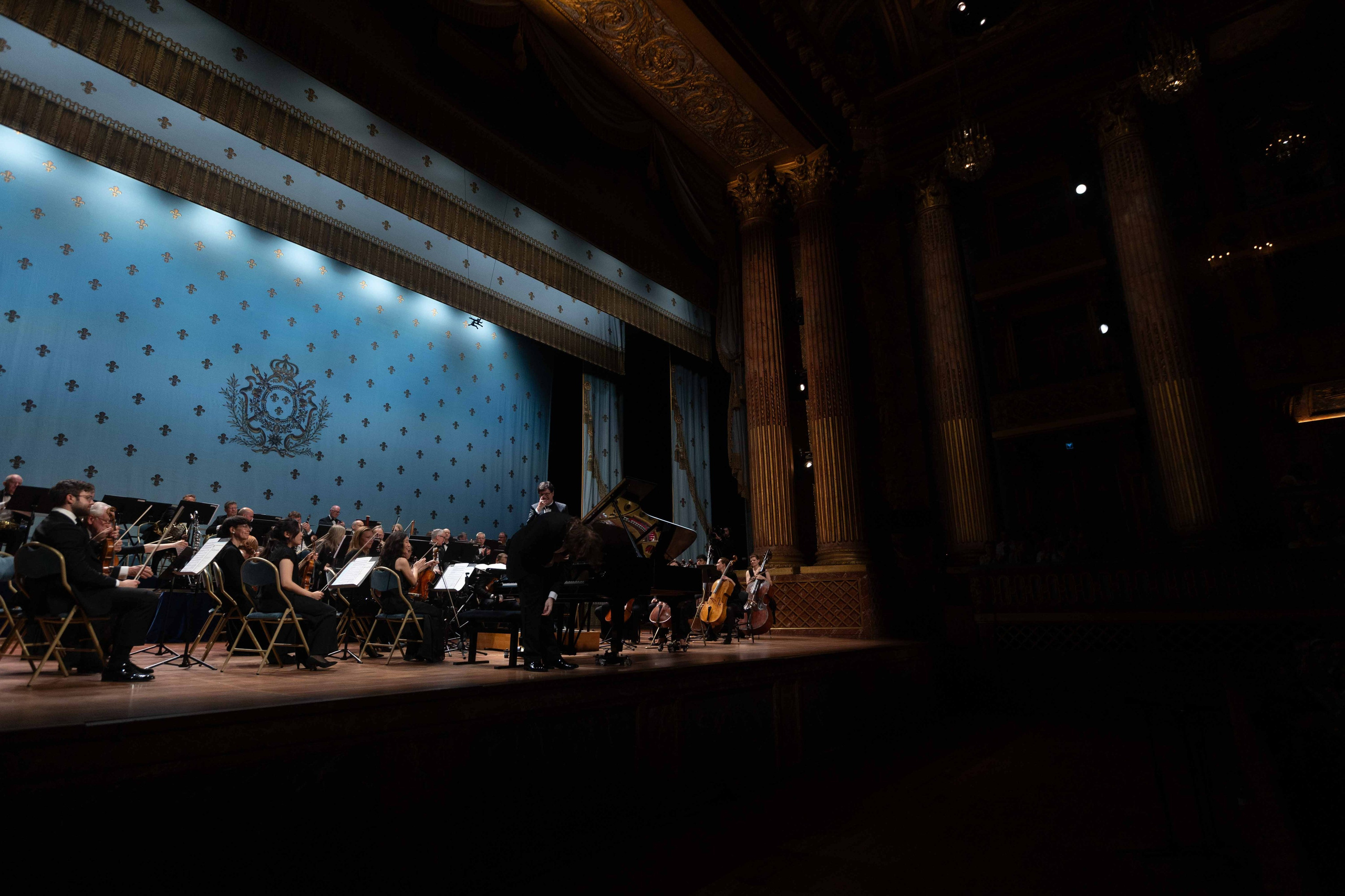 ROYAL OPERA VERSAILLES (PARIS). Wedding&Event photographer Ismail Rzayev in Baku