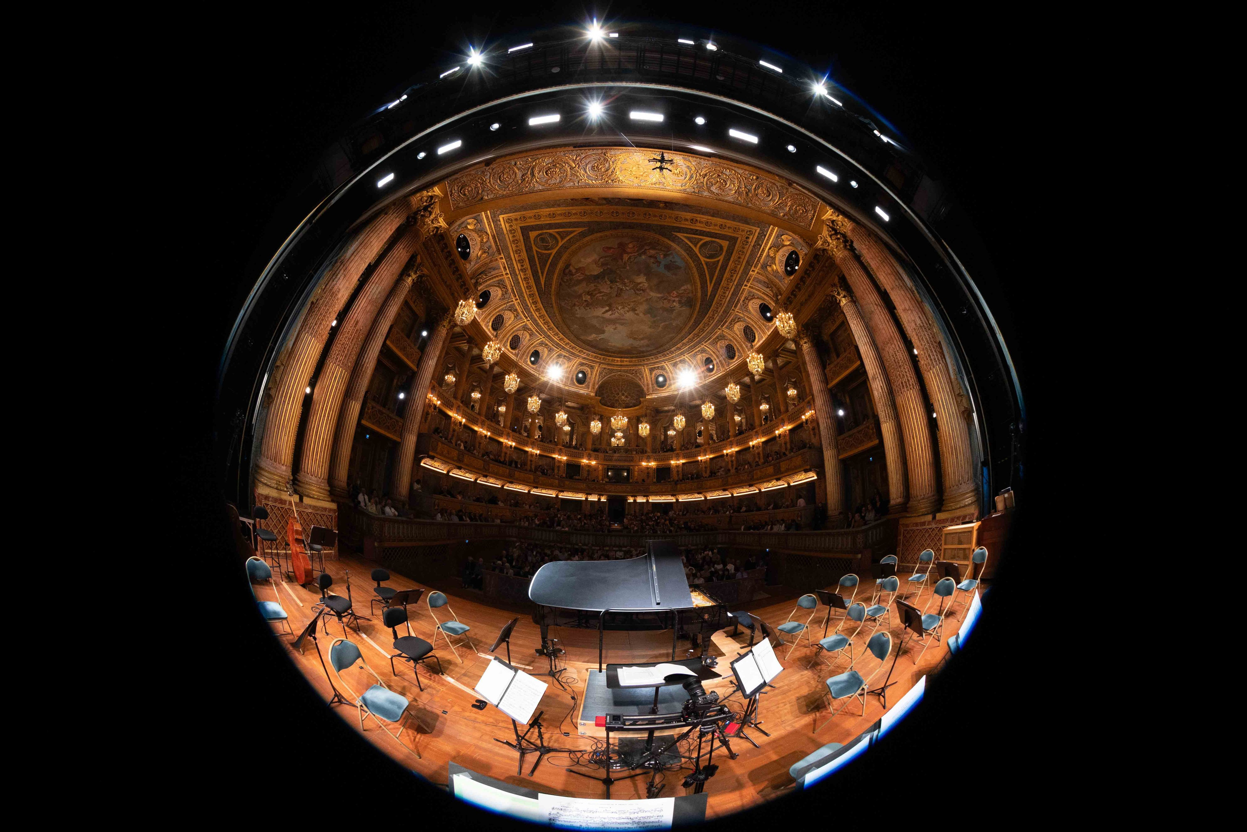 ROYAL OPERA VERSAILLES (PARIS). Wedding&Event photographer Ismail Rzayev in Baku