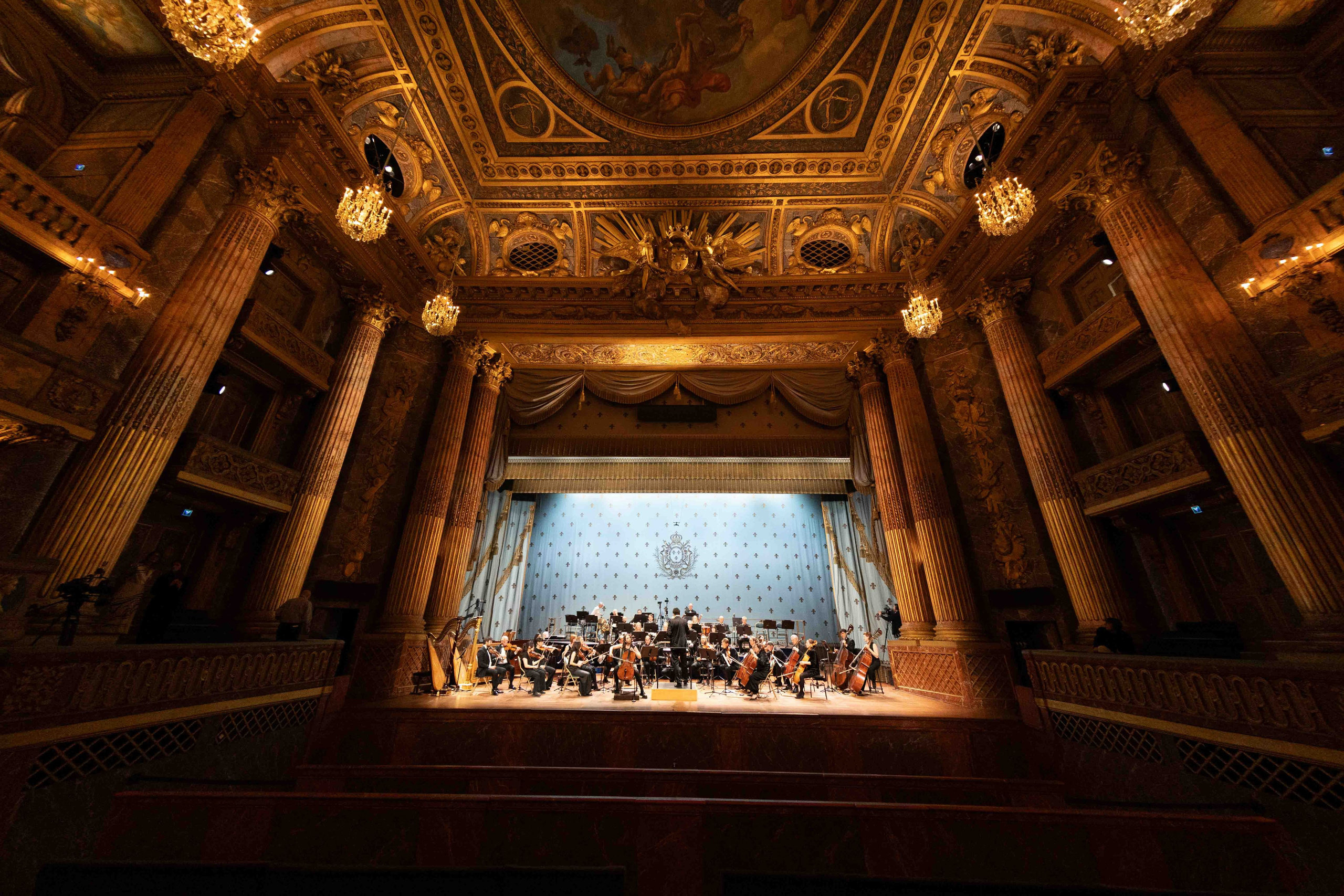 ROYAL OPERA VERSAILLES (PARIS). Wedding&Event photographer Ismail Rzayev in Baku