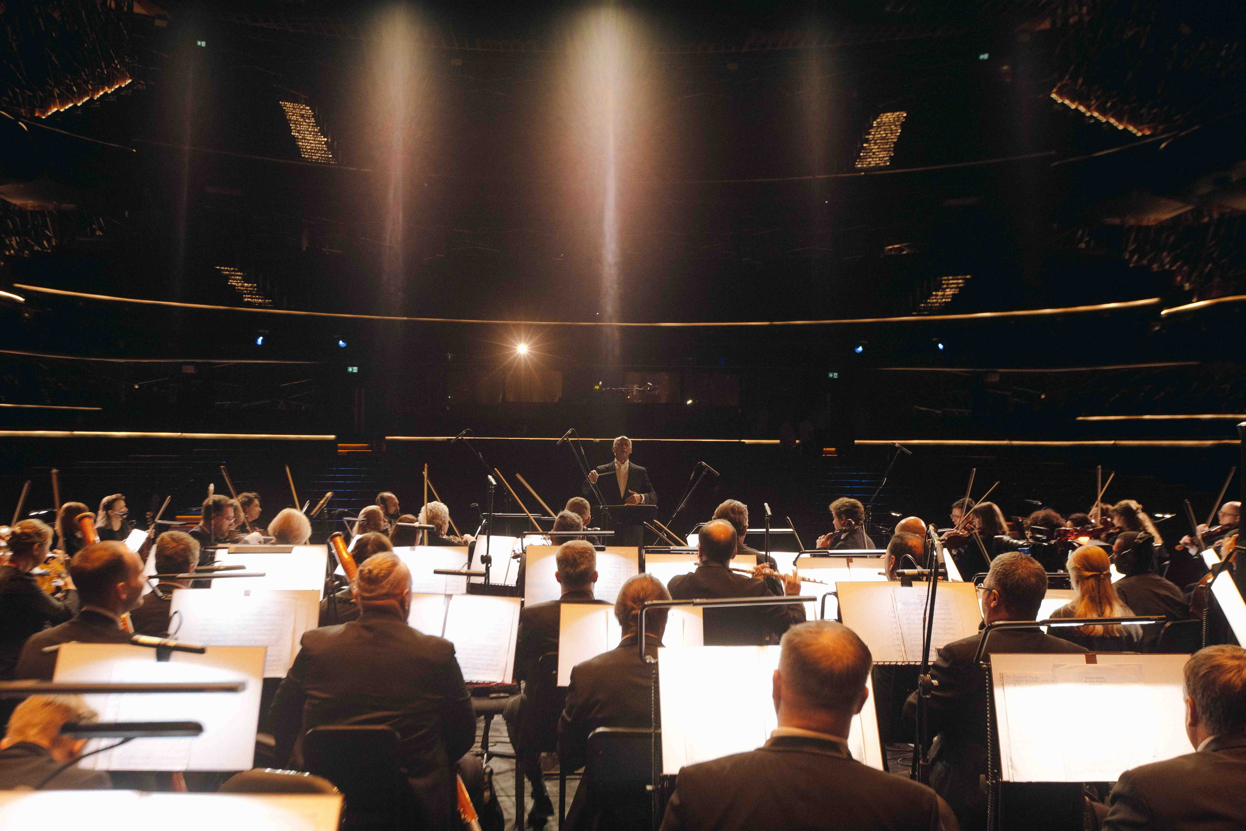 DUBAI OPERA. Wedding&Event photographer Ismail Rzayev in Baku