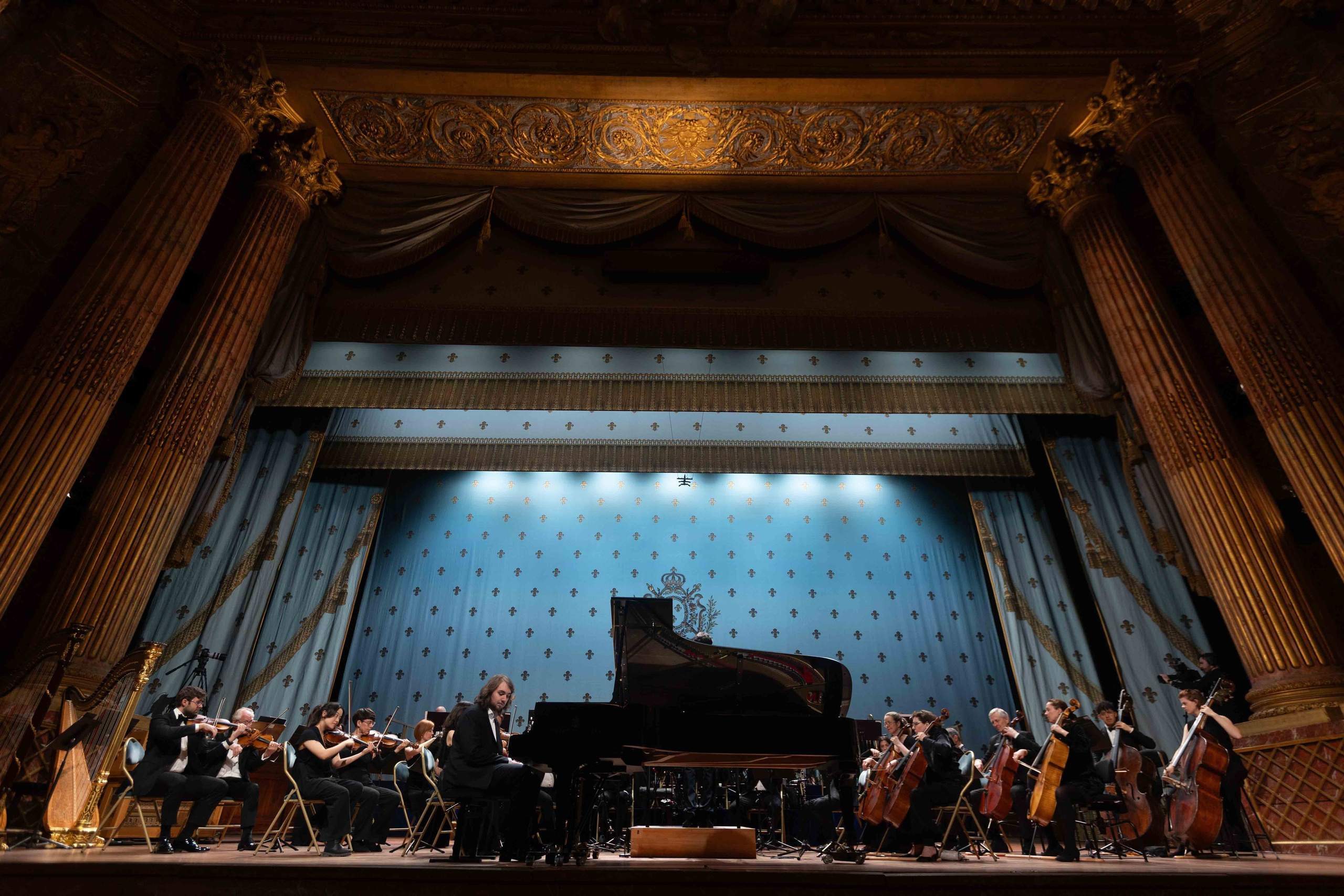 ROYAL OPERA VERSAILLES (PARIS). Wedding&Event photographer Ismail Rzayev in Baku