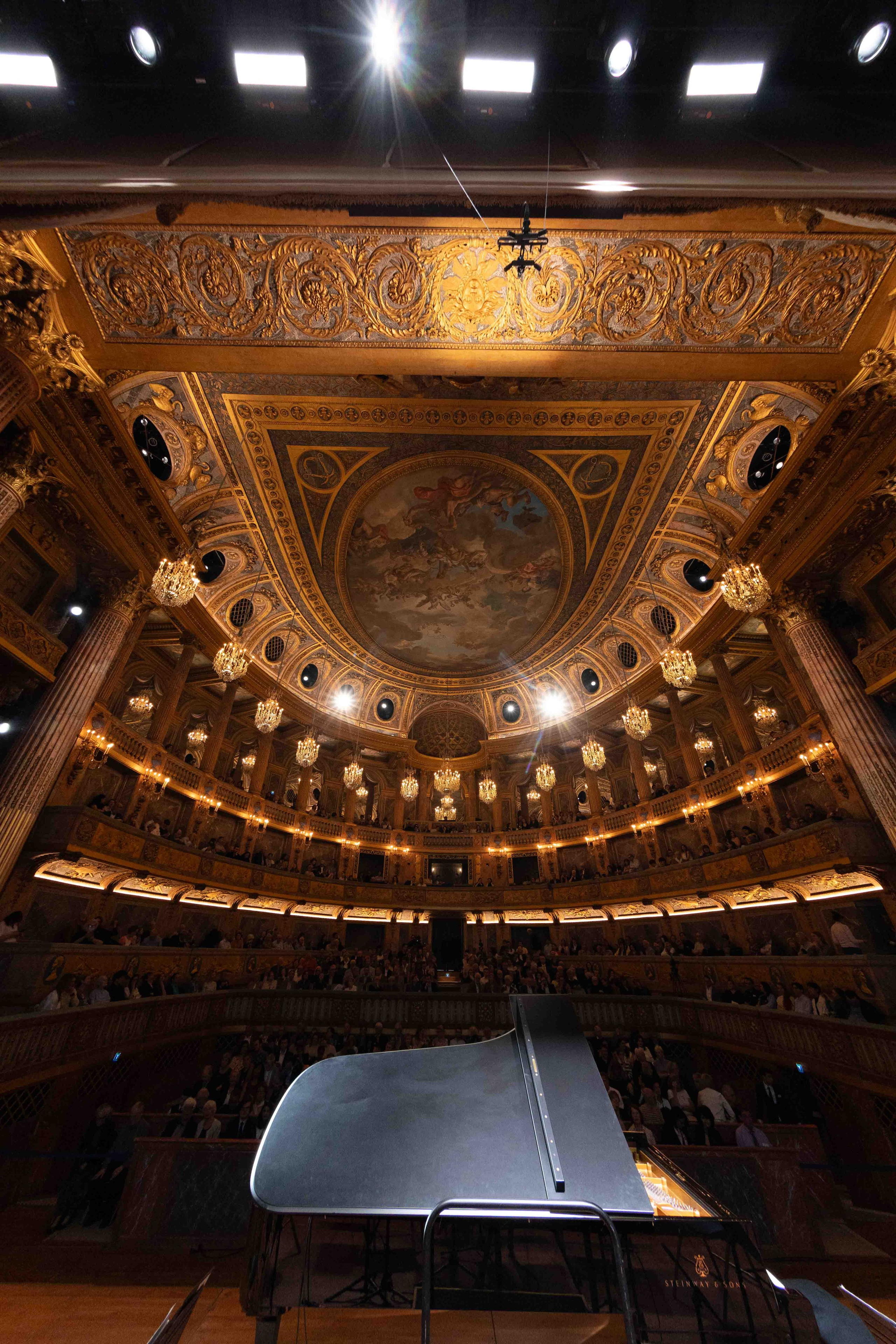 ROYAL OPERA VERSAILLES (PARIS). Wedding&Event photographer Ismail Rzayev in Baku