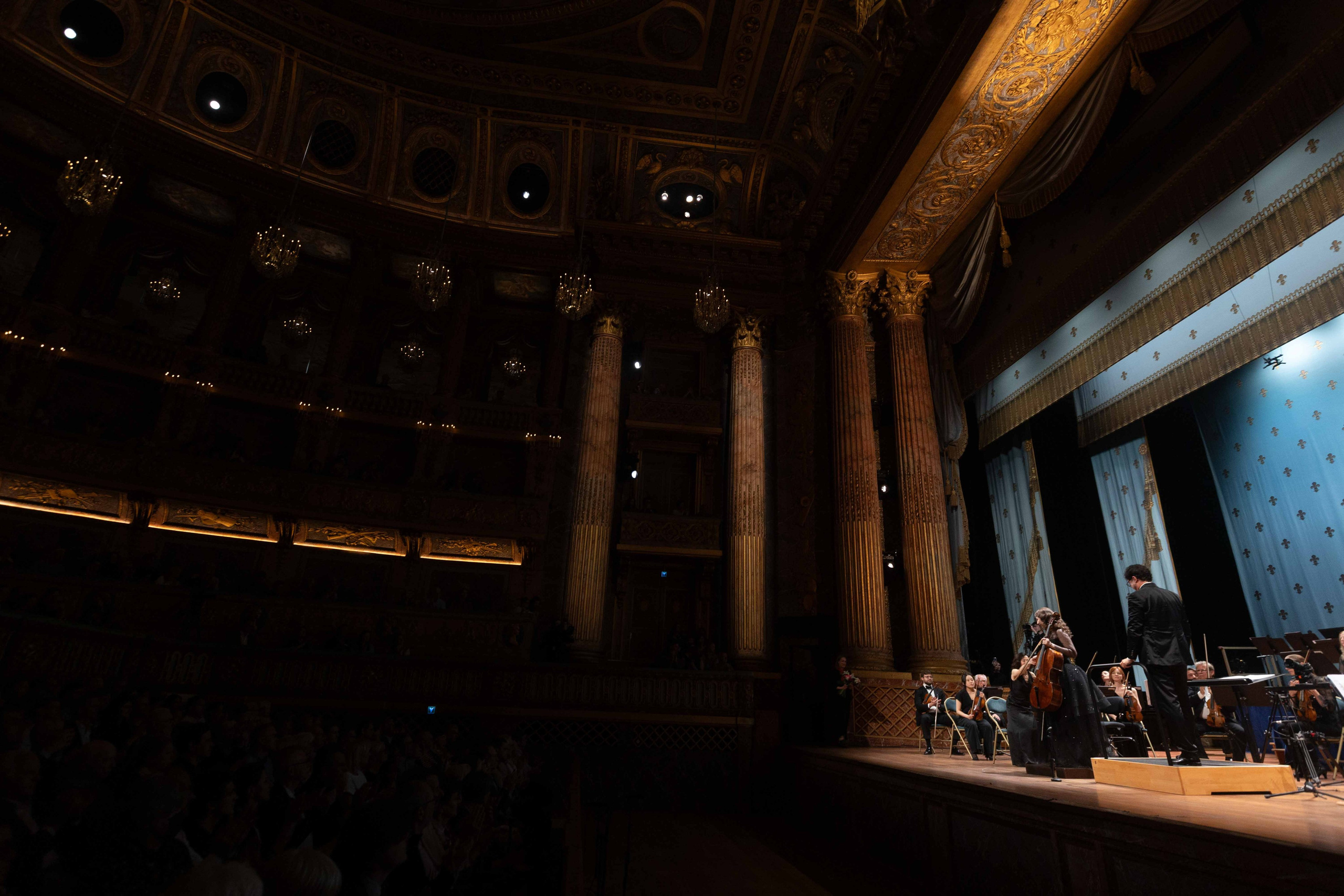ROYAL OPERA VERSAILLES (PARIS). Wedding&Event photographer Ismail Rzayev in Baku