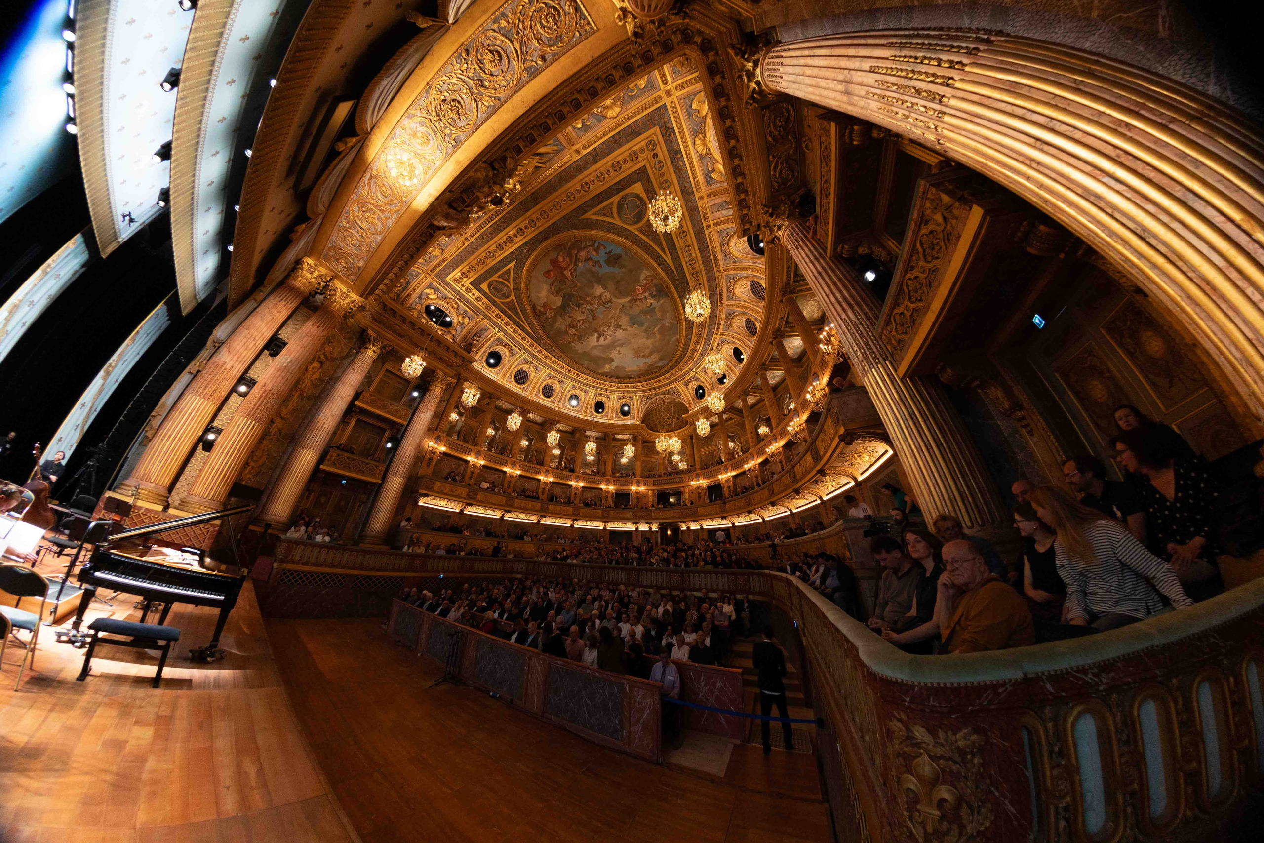 ROYAL OPERA VERSAILLES (PARIS). Wedding&Event photographer Ismail Rzayev in Baku