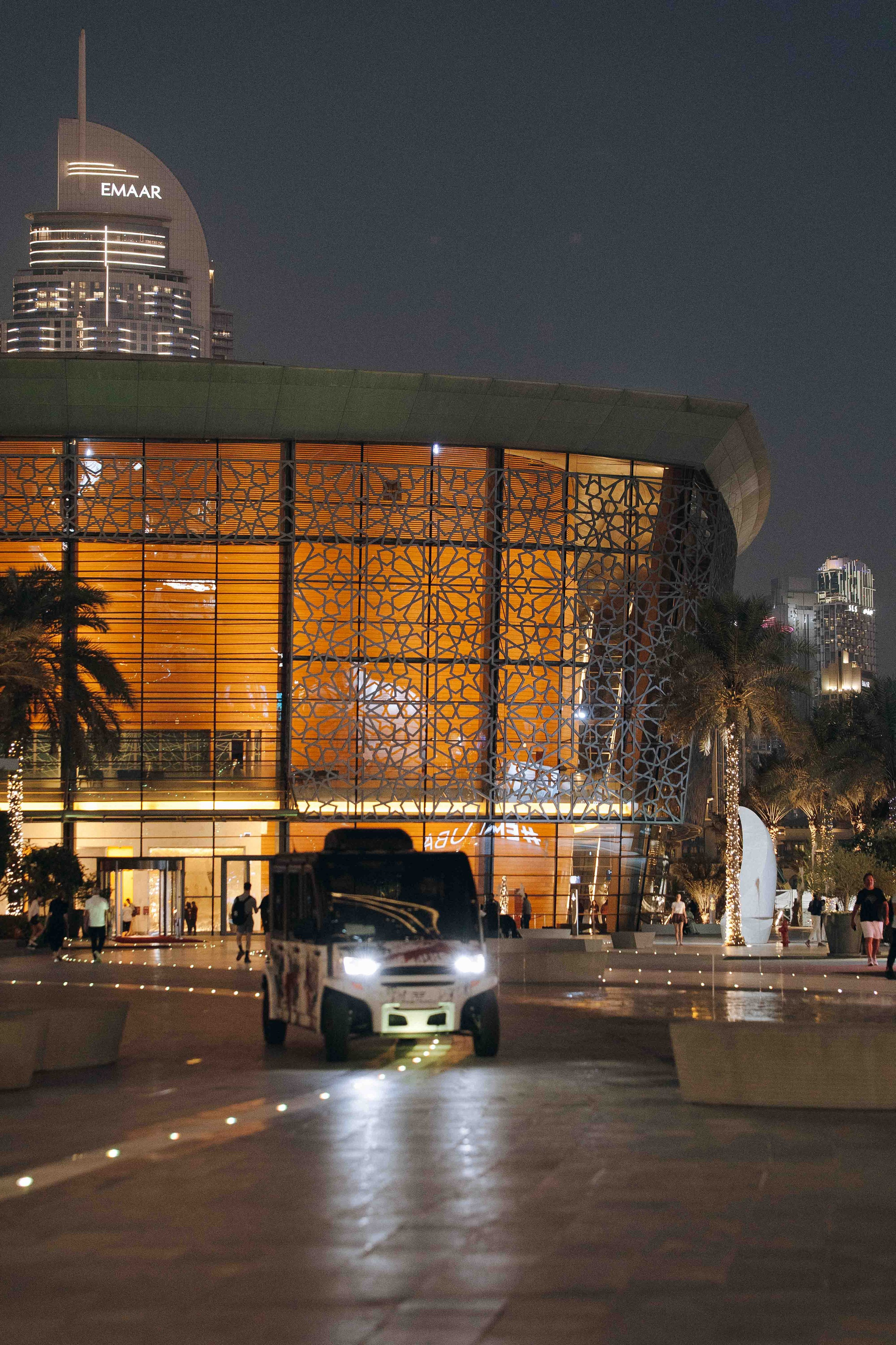 DUBAI OPERA. Wedding&Event photographer Ismail Rzayev in Baku