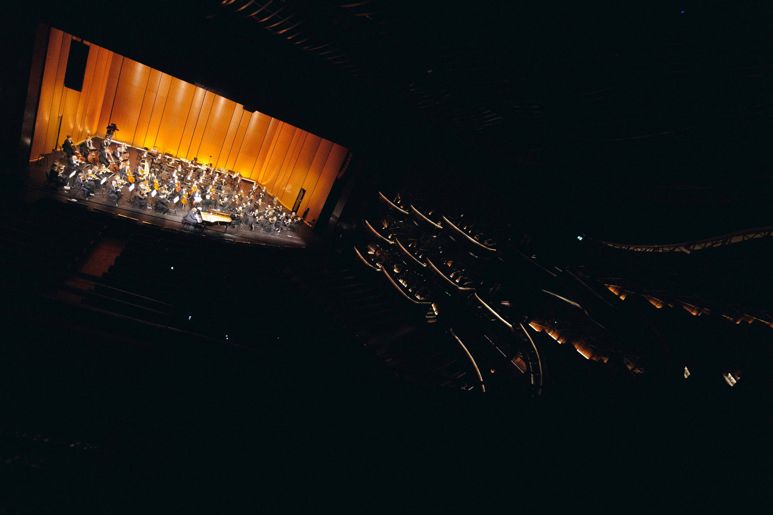 DUBAI OPERA. Wedding&Event photographer Ismail Rzayev in Baku